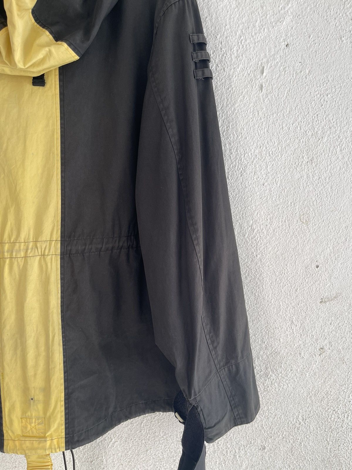 General Research 1998 General Research Anorak Parka “Parasite” Yellow Line Size US L / EU 52-54 / 3 - 18 Thumbnail