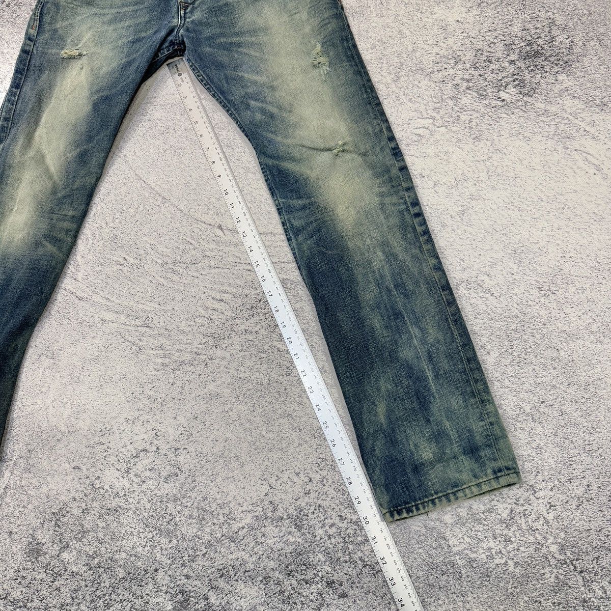 Diesel Diesel Darron Regular Slim Tapered Wash0075L 31/32 size Size US 31 - 17 Thumbnail