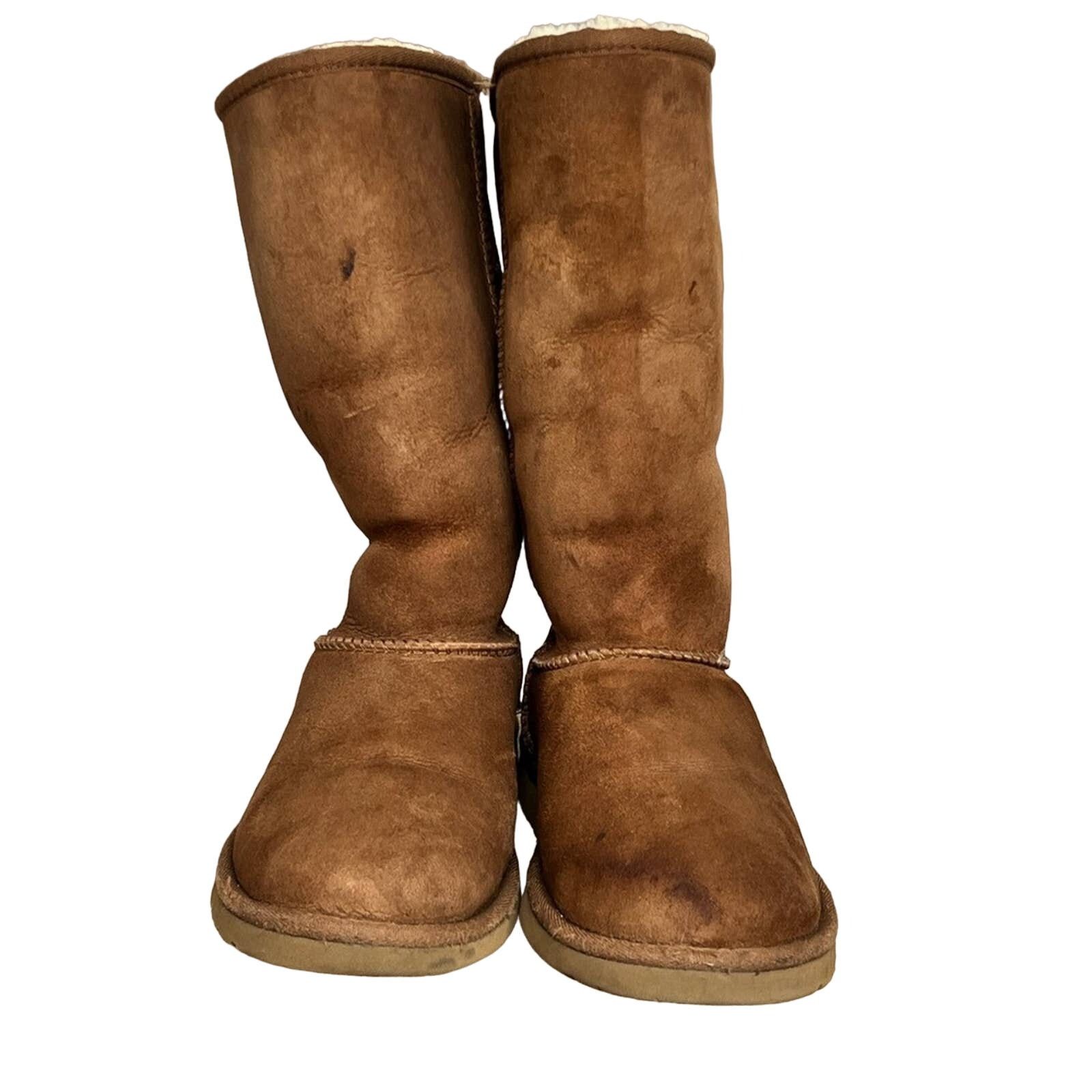 Ugg WOMENS UGG CLASSIC TALL BROWN SUEDE BOOTS SIZE 6 NICE Size US 6 / IT 36 - 3 Thumbnail