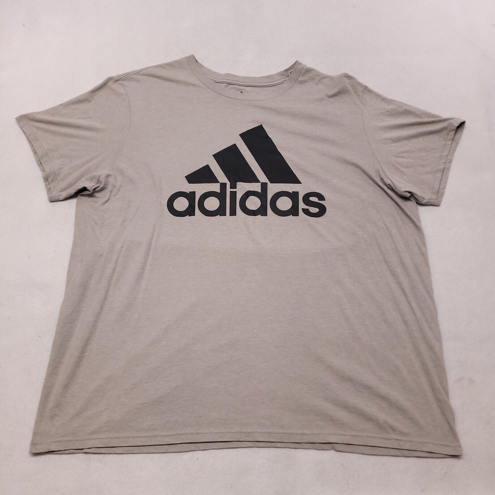 Adidas Adidas Casual Graphic T-Shirt Adult Mens Size 2XL Gray Black Size US XXL / EU 58 / 5 - 2 Thumbnail