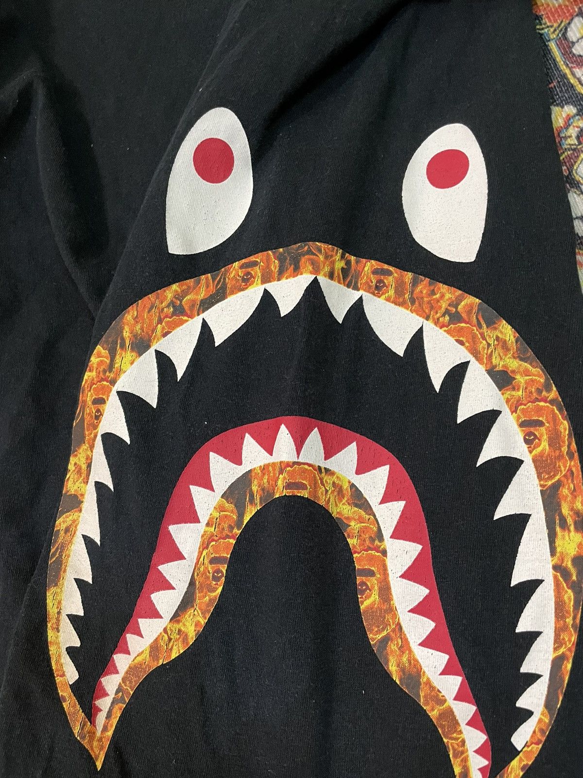 Bape Bape Flame Side Shark Tee Size US L / EU 52-54 / 3 - 3 Thumbnail