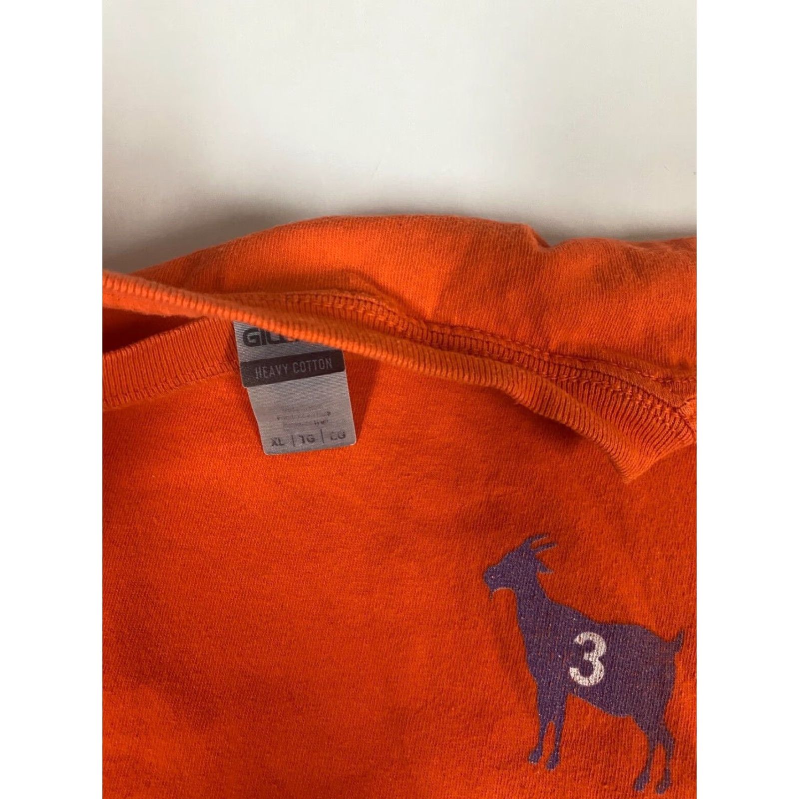 Gildan Gildan NBA Mens Shirt XL Orange T-Shirt Crew Neck Short Sleeve University 90s Colorful Logo Mens Size US XL / EU 56 / 4 - 5 Thumbnail