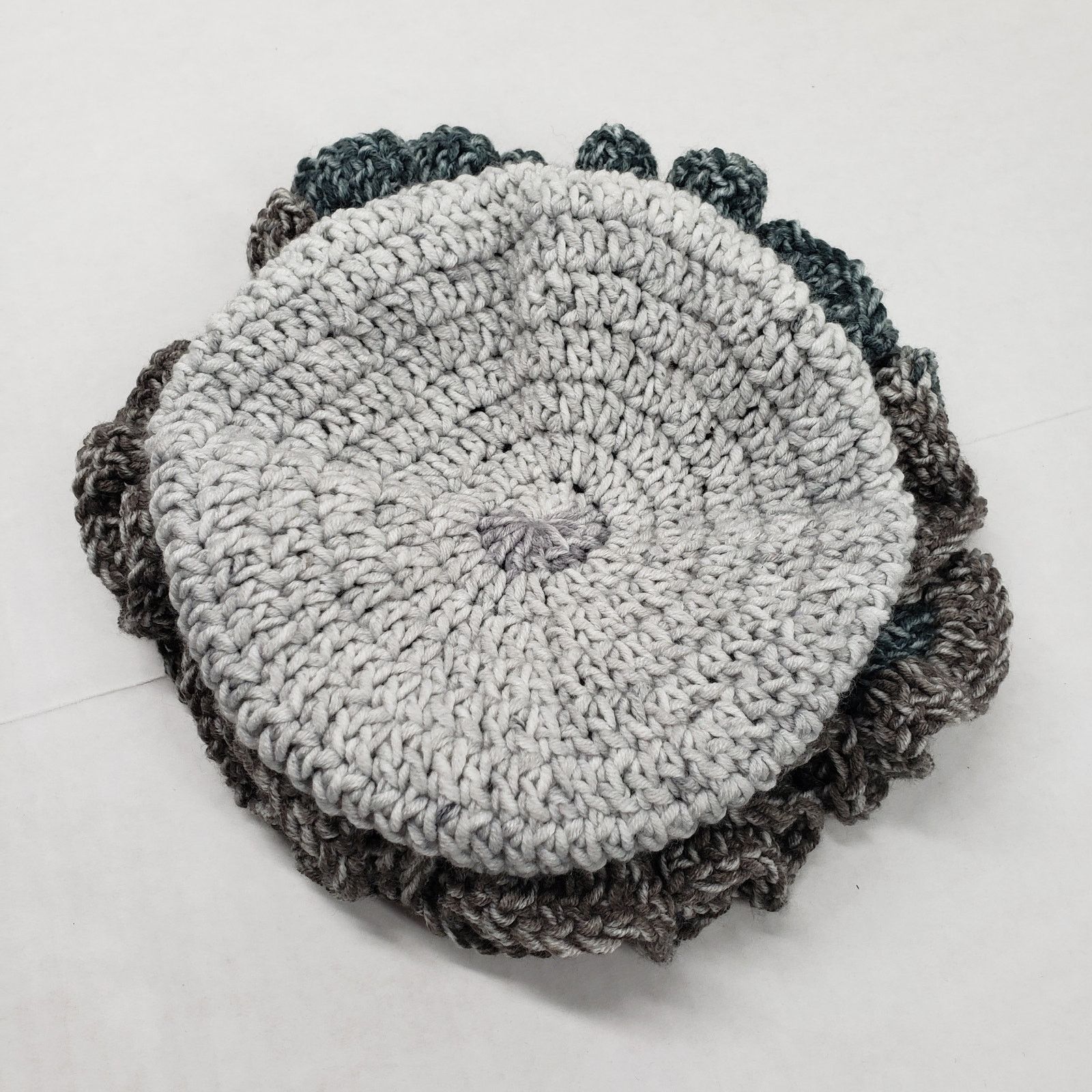 Handmade Handmade Crochet Ruffle Hat Gray Bucket Slouchy Beanie Boho Size ONE SIZE - 9 Thumbnail
