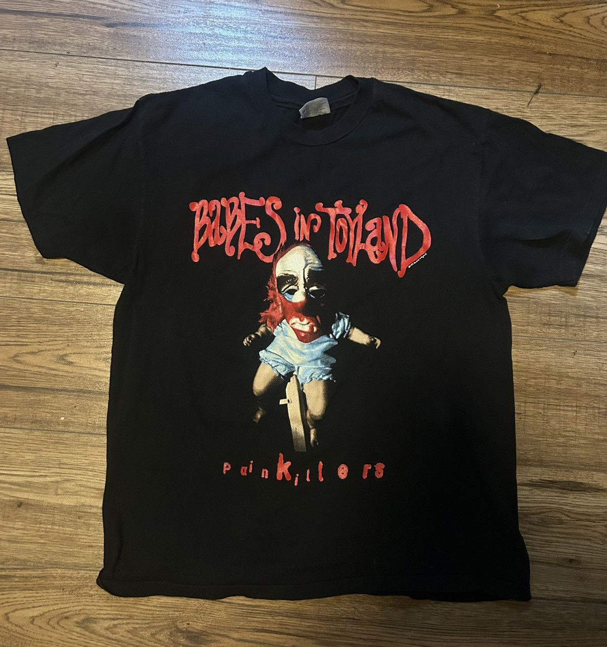 Vintage Babes in Toyland Painkillers shirt Size US L / EU 52-54 / 3 - 1 Thumbnail
