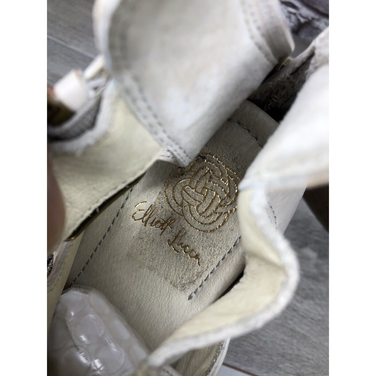 Elliott Elliot Lucca Ivory Leather Anthropologie Gold Buckle Heel Bo Size US 7 / IT 37 - 23 Thumbnail