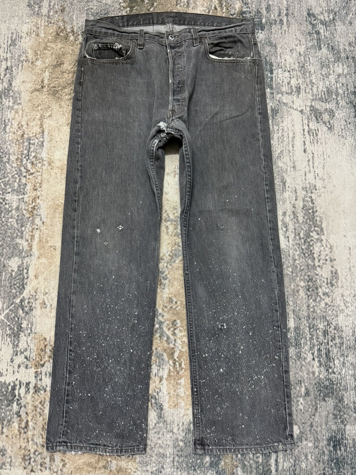 Levi's × Levi's Vintage Clothing × Vintage Vintage Levi’s 501 Distressed Pokdot White Black faded W34 Size US 34 / EU 50 - 1 Thumbnail