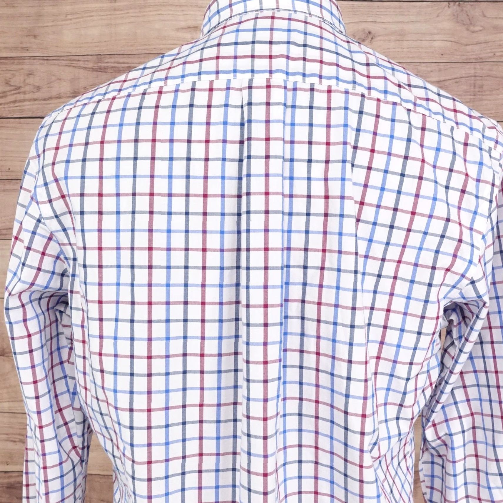 Van Heusen Van Heusen Originals Shirt Mens Medium 15-15.5 Plaid Pocket Classic Fit Size US M / EU 48-50 / 2 - 5 Thumbnail