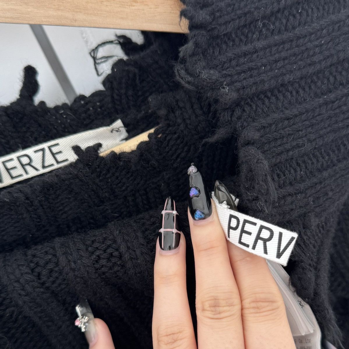 Japanese Brand PERVERZE Wool Black Turtleneck Cropped Sweater Raw Edges Size ONE SIZE - 5 Thumbnail