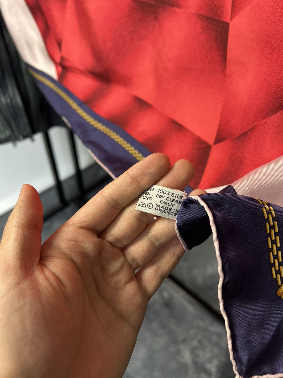 Cartier Cartier Red Silk Scarf 82x85cm Must de Cartier Vintage Size ONE SIZE - 20 Thumbnail