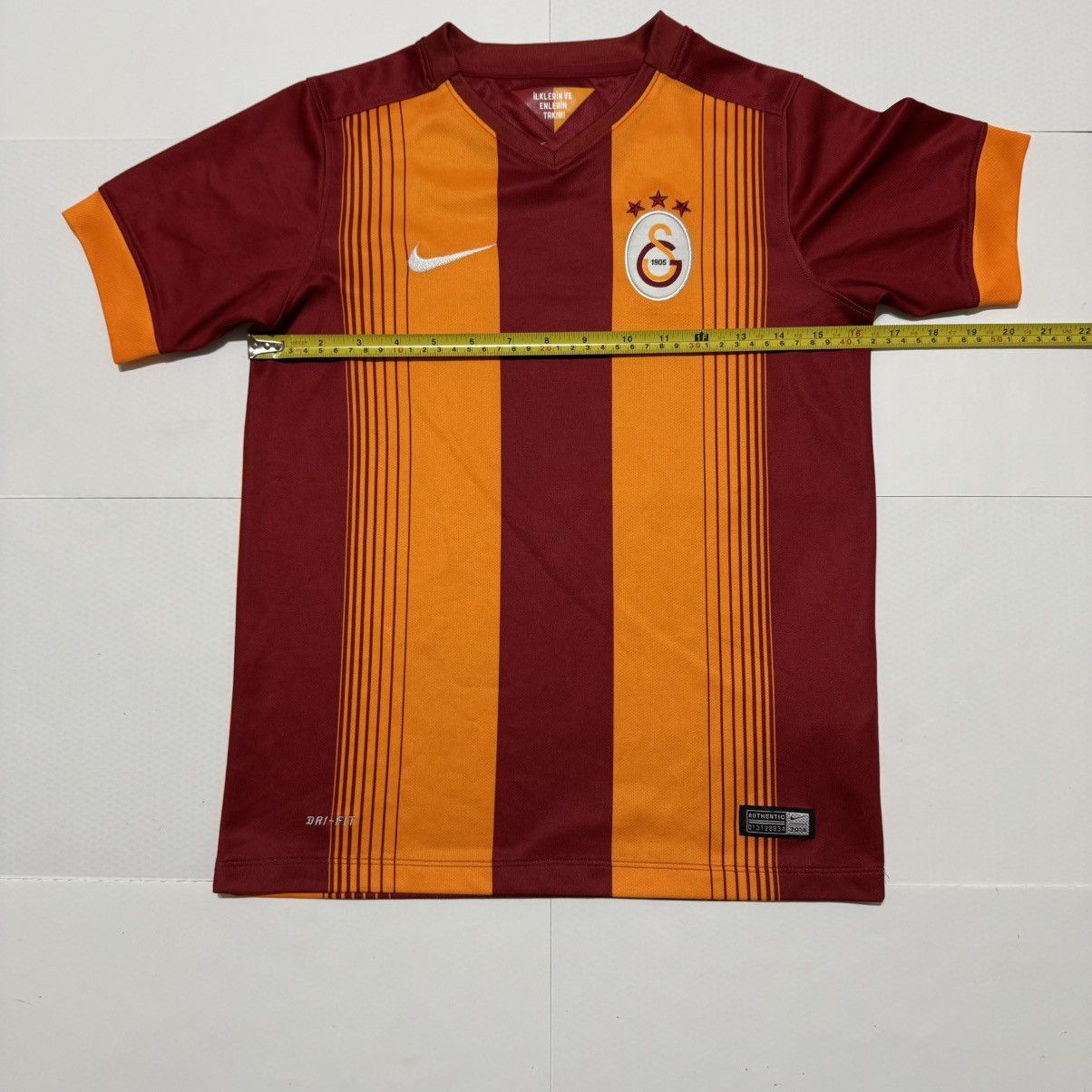 Nike Galatasaray Nike 2014\15 Home Football Soccer Shirt Jersey Size US XS / EU 42 / 0 - 3 Thumbnail