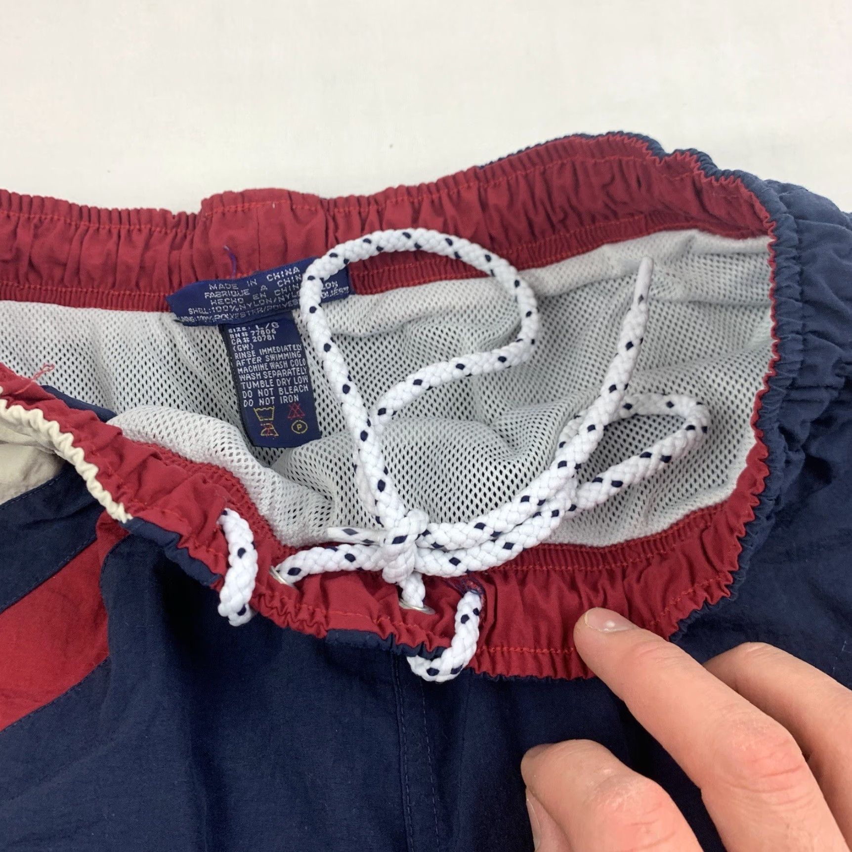 Tommy Hilfiger Vintage Tommy Hilfiger Swim Trunks Adult Large Blue Logo Flag Embroider 90s USA Size US 33 - 5 Thumbnail