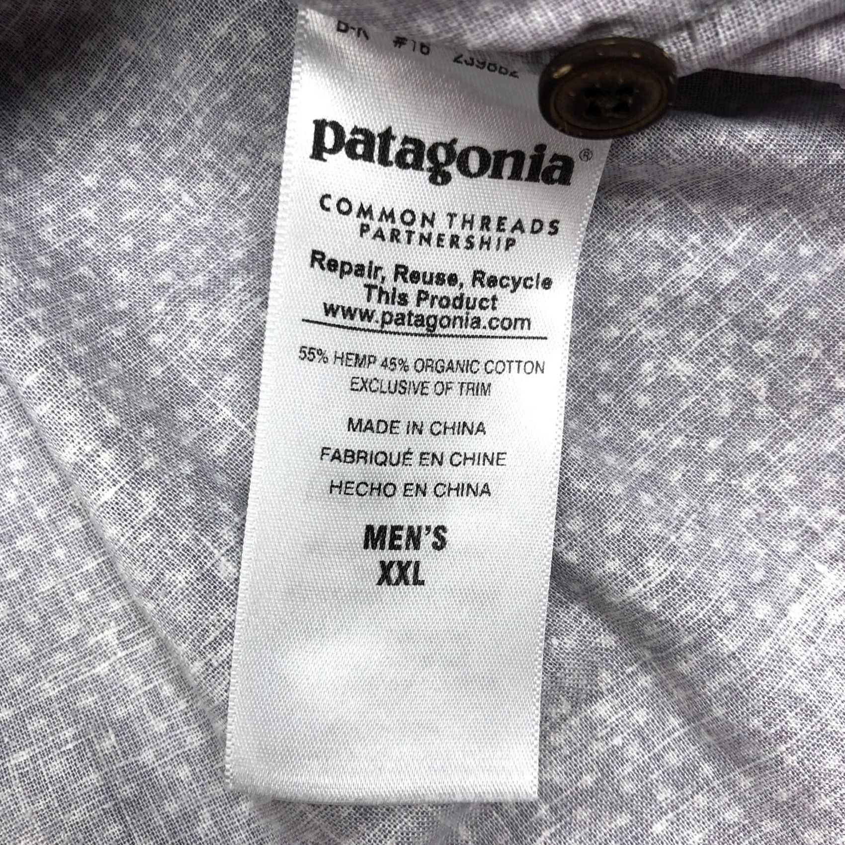 Patagonia Patagonia Shirt Button-Down Back Step Hemp Cotton Polka Dot XXL Mens Casual Short Sleeve 53139 Grey White Size US XXL / EU 58 / 5 - 6 Thumbnail