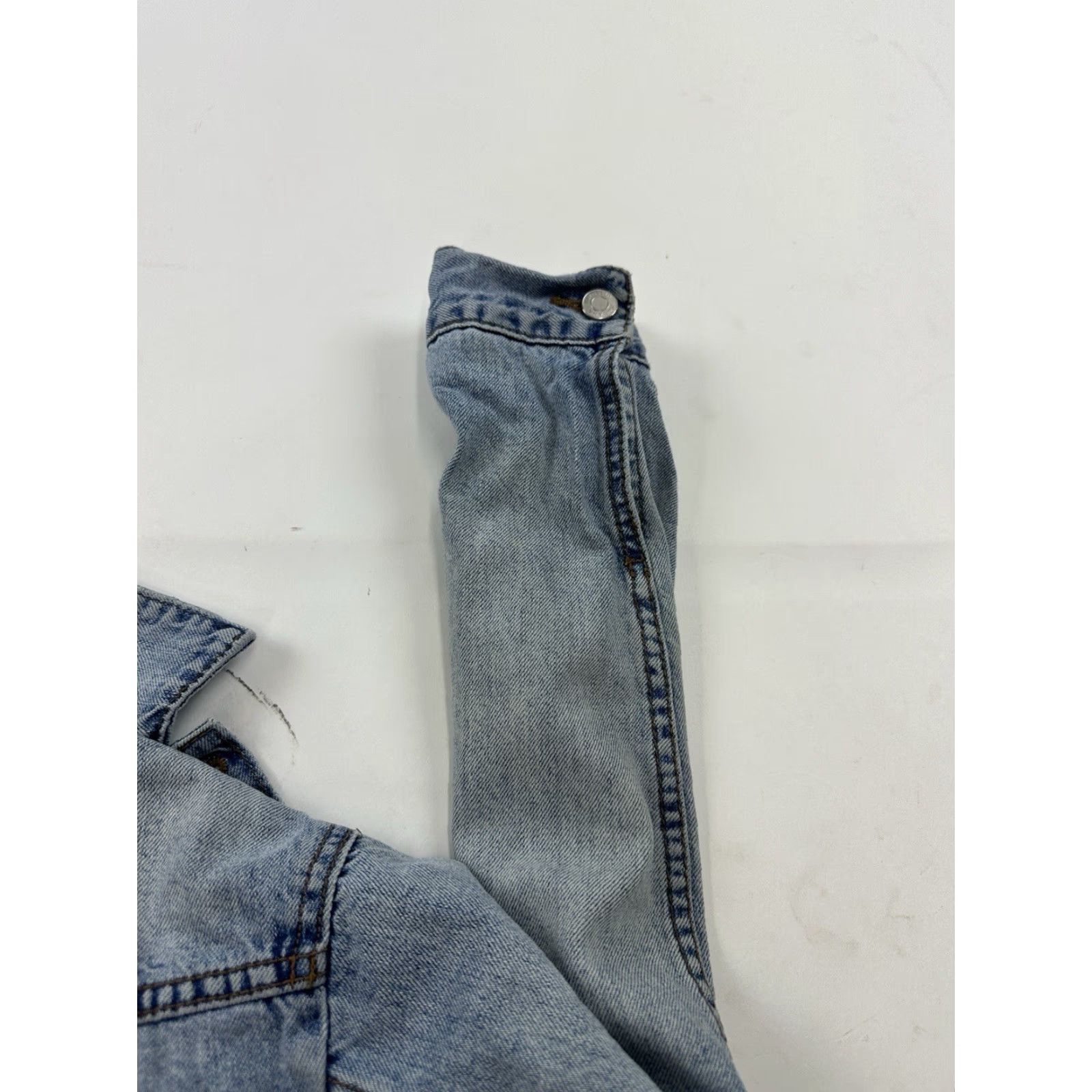 Banana Republic VINTAGE Banana Republic Denim Jacket Womens Small Blue Jean Button Up Cotton Ladies Y2K Size 28" / US 6 / IT 42 - 7 Thumbnail