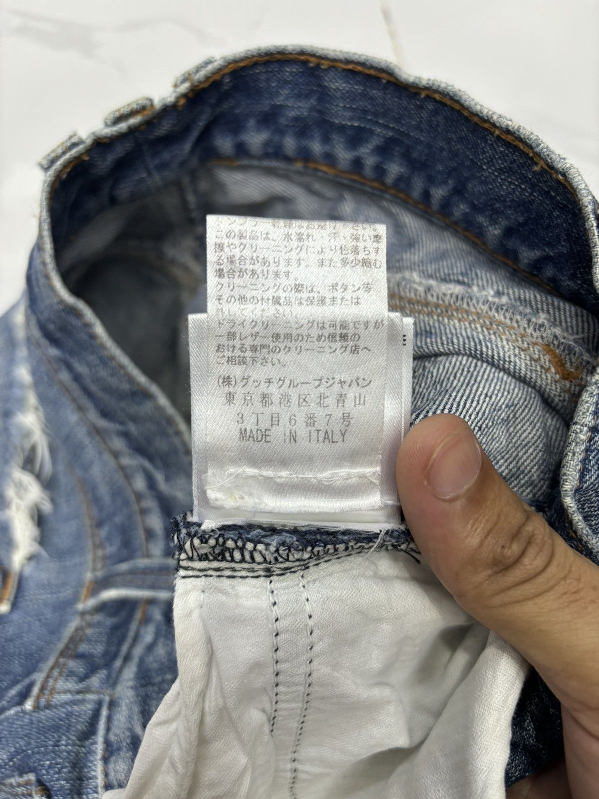 Grailed × Gucci ARCHIVAL GUCCI DISTRESSED DENIM CROPPED JEANS Size US 30 / EU 46 - 11 Thumbnail