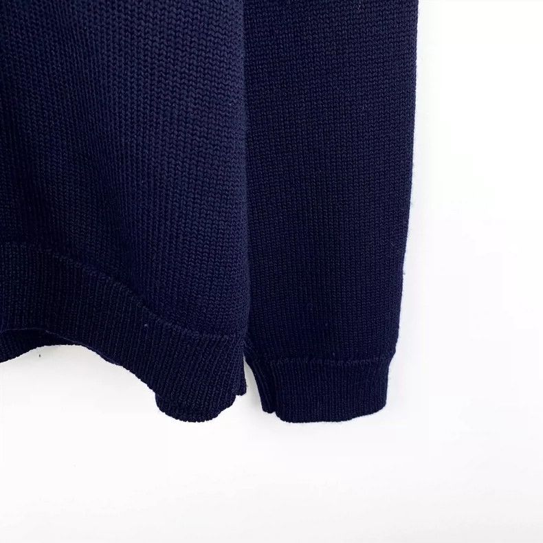 Gucci Gucci Dark blue bee embroidery V-neck wool long-sleeved swe Size US L / EU 52-54 / 3 - 4 Thumbnail