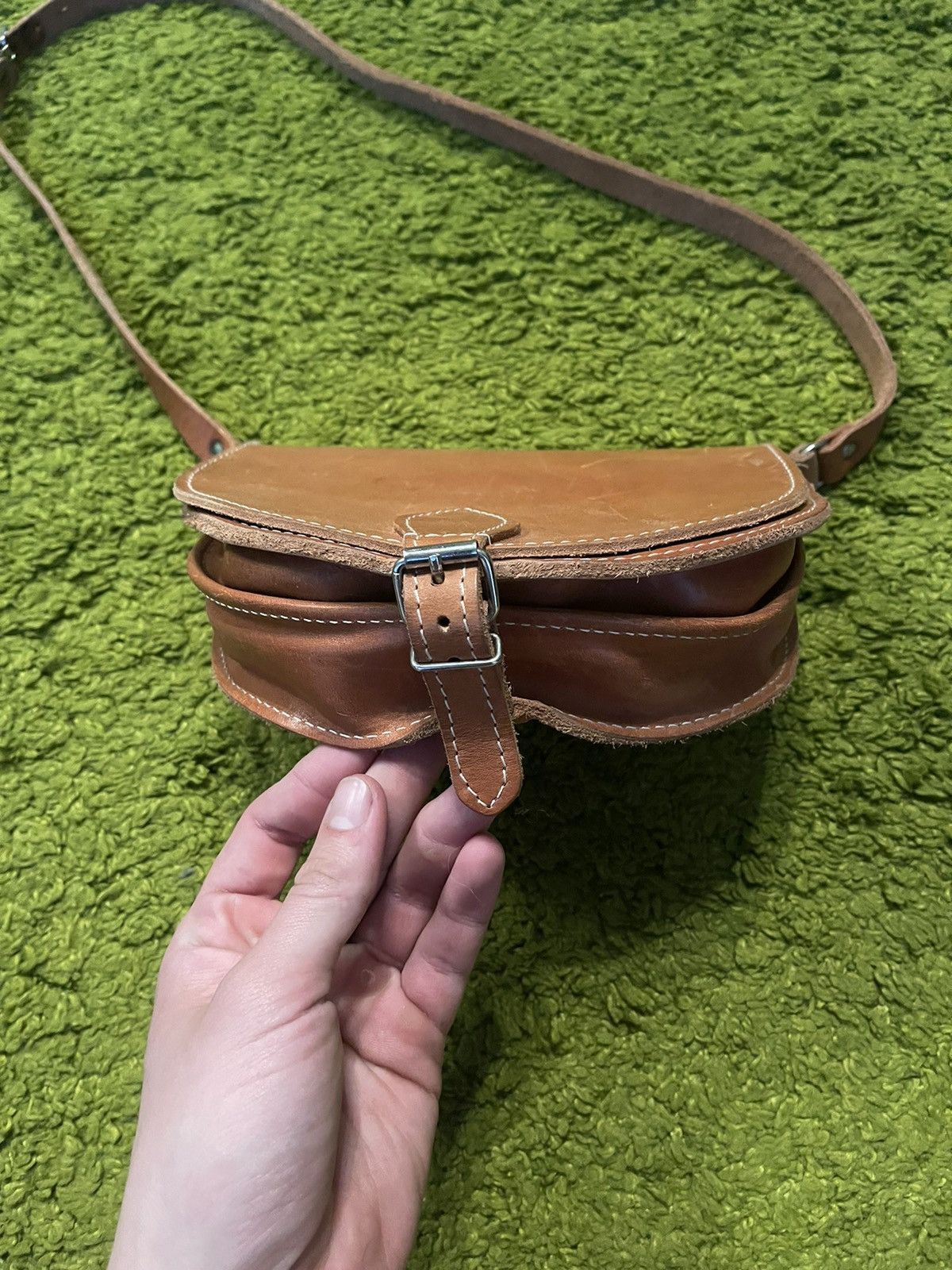 Genuine Leather 🇨🇭 1980s vintage real leather Switzerland army messenger bag Size ONE SIZE - 3 Thumbnail