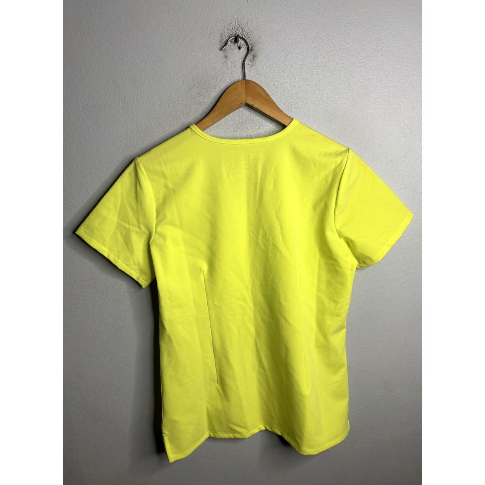 Vintage FIGS Shirt Womens Small Yellow V Neck Pocket Technical Collection Top Size S / US 4 / IT 40 - 5 Thumbnail