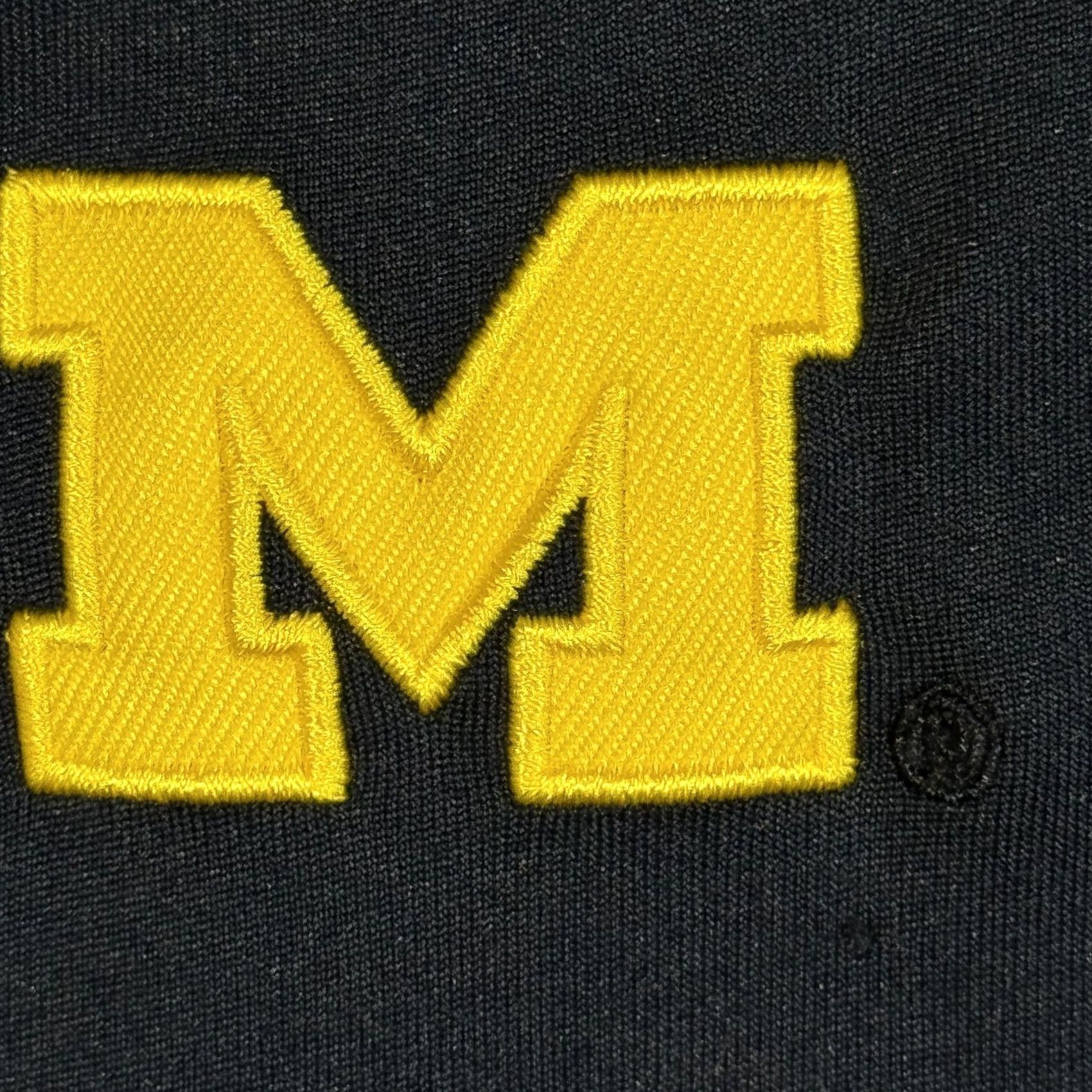 Vintage Michigan Wolverines Polo Shirt Men M Navy Maize Performance Short Sleeve Golf Athletic Size US M / EU 48-50 / 2 - 7 Thumbnail
