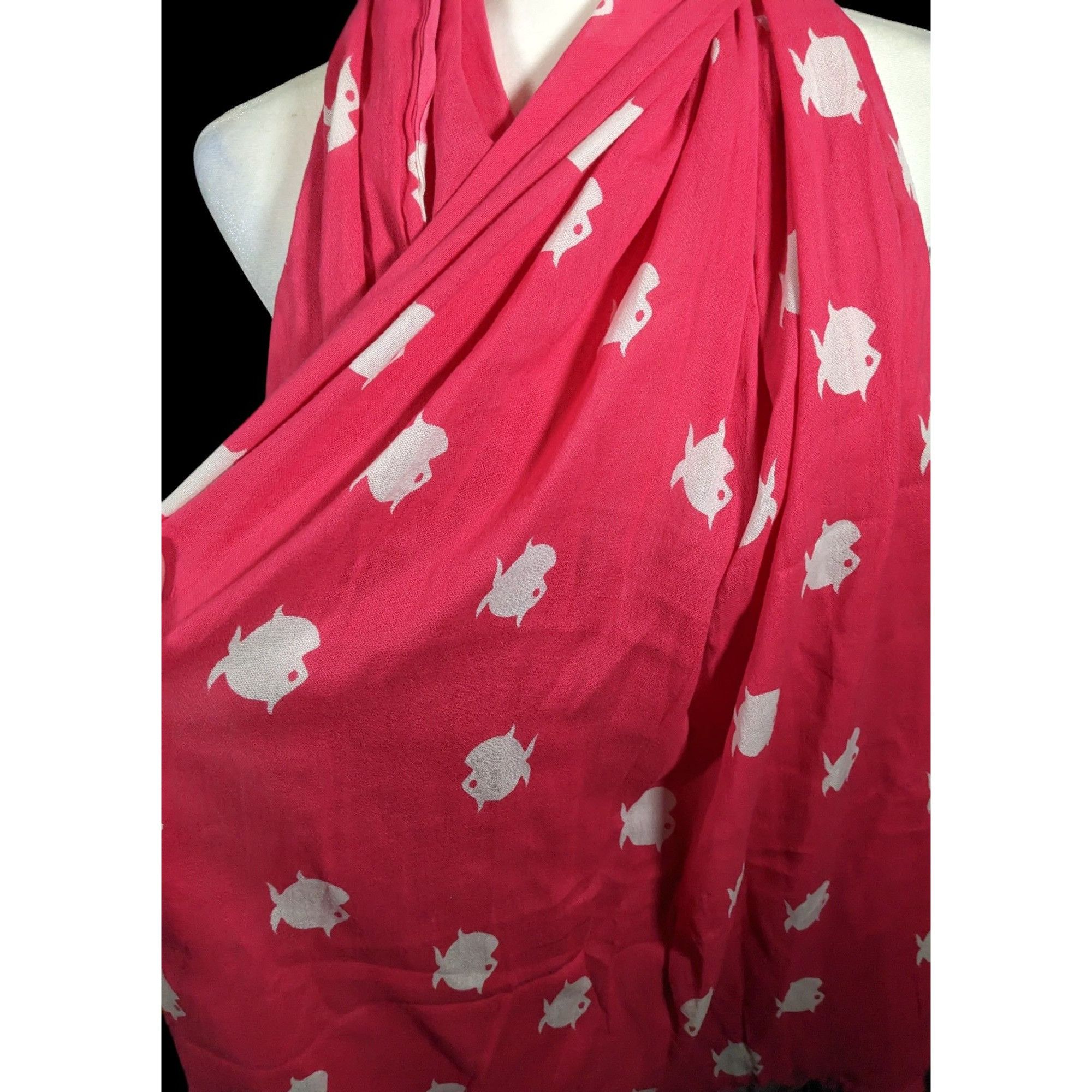 Banana Republic Banana Republic White And Pink Fish Scarf Size ONE SIZE - 8 Thumbnail