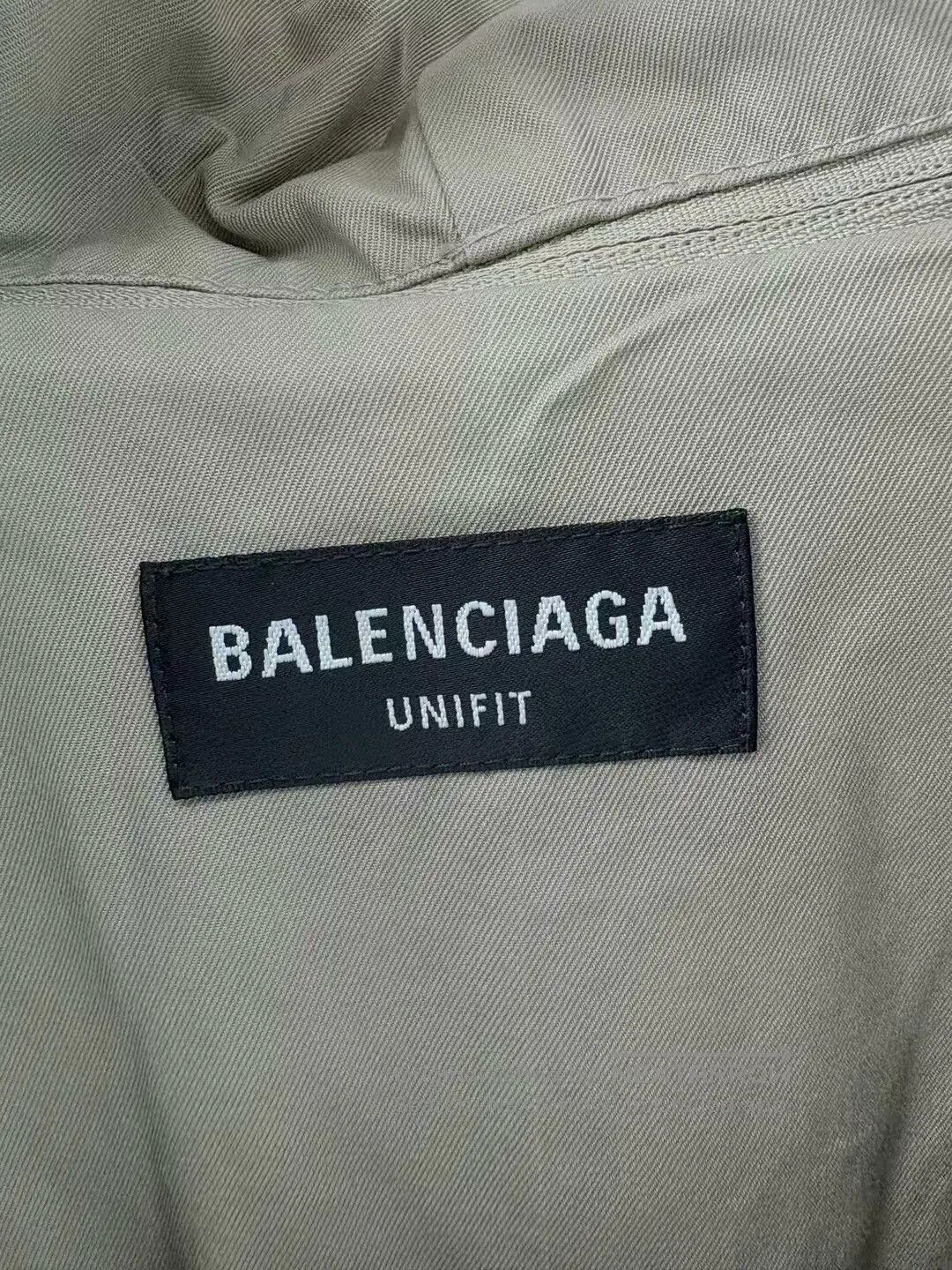 Balenciaga balenciaga khaki oversized hooded coat. Size US L / EU 52-54 / 3 - 4 Thumbnail