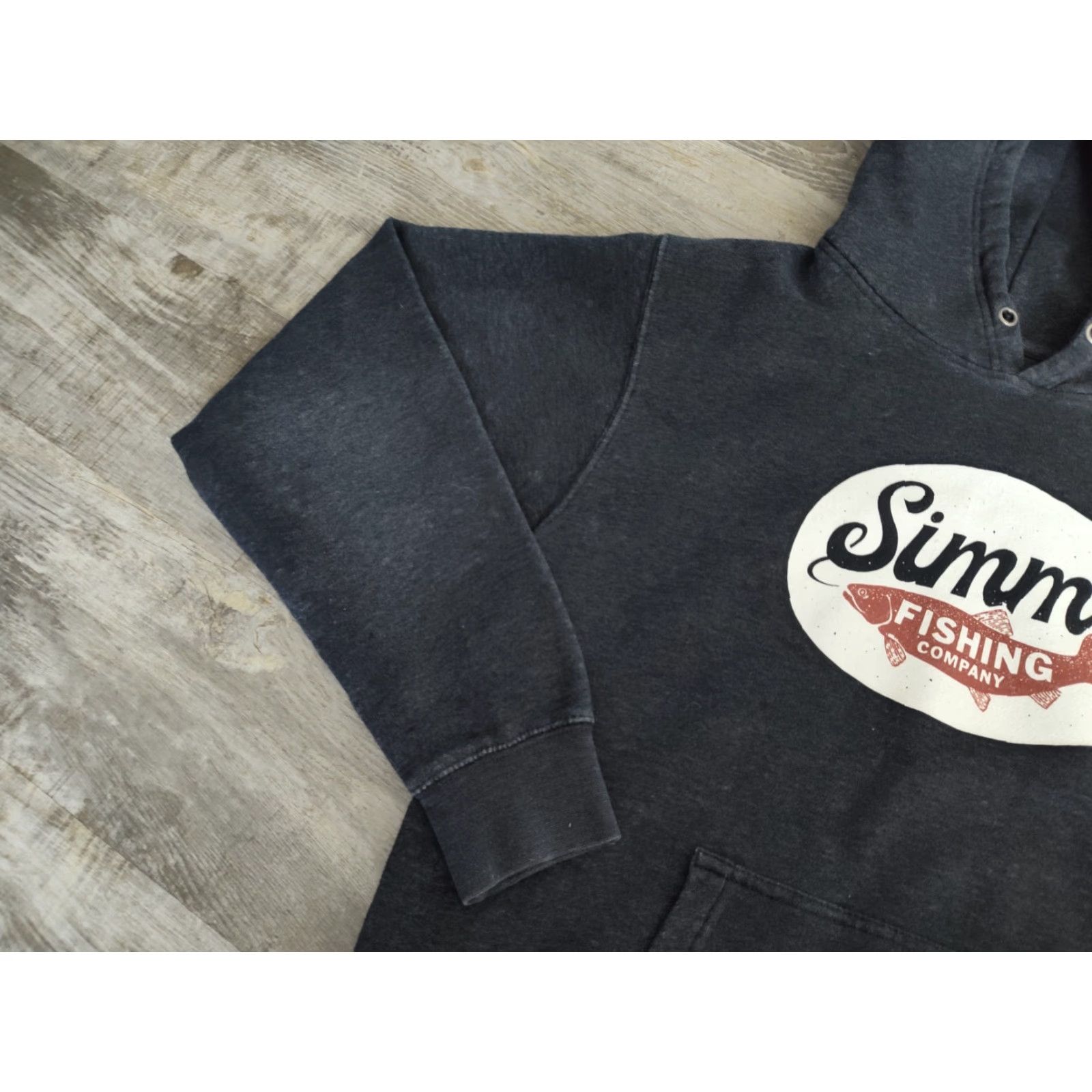 Vintage SIMMS Trout Wander Hoodie Men’s Charcoal Gray Size Small *No Drawstrings* Hiking Mens Size US S / EU 44-46 / 1 - 4 Thumbnail