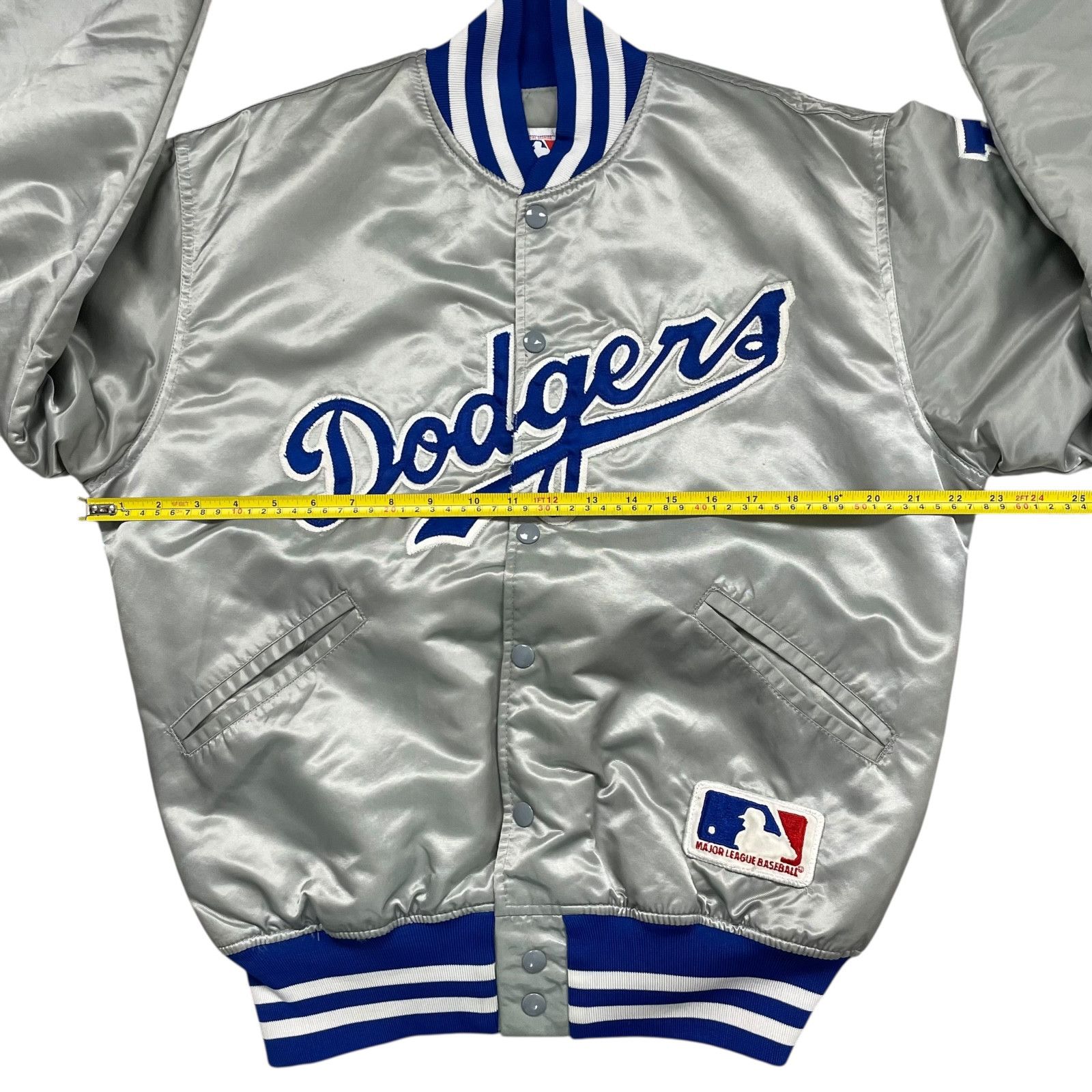 MLB VTG 90s LOS ANGELES DODGERS FELCO SATIN BOMBER JACKET SILVER Size US L / EU 52-54 / 3 - 9 Thumbnail