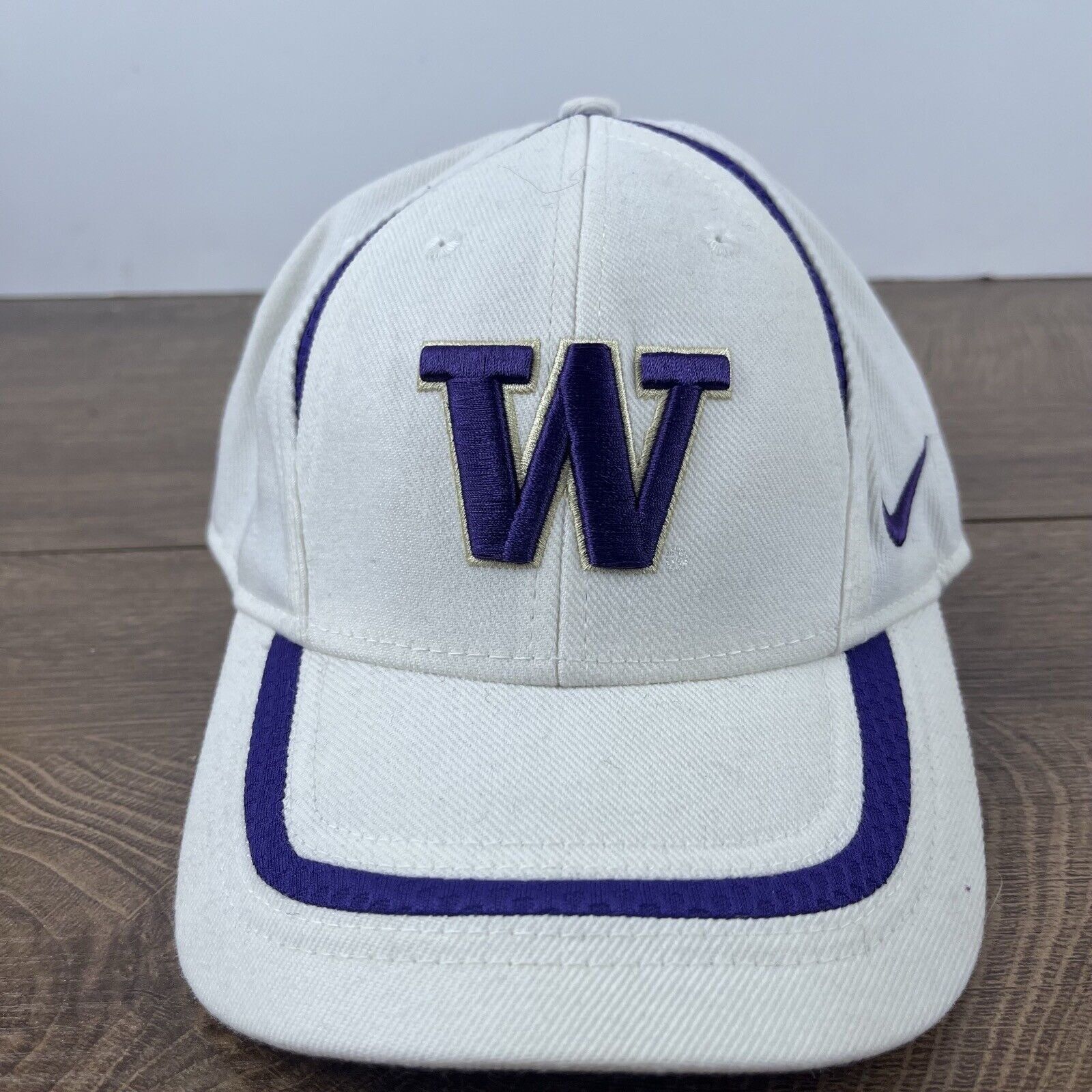 Nike Washington Huskies Nike Hat White Cap Hat Adjustable Hat Whi Size ONE SIZE - 4 Thumbnail