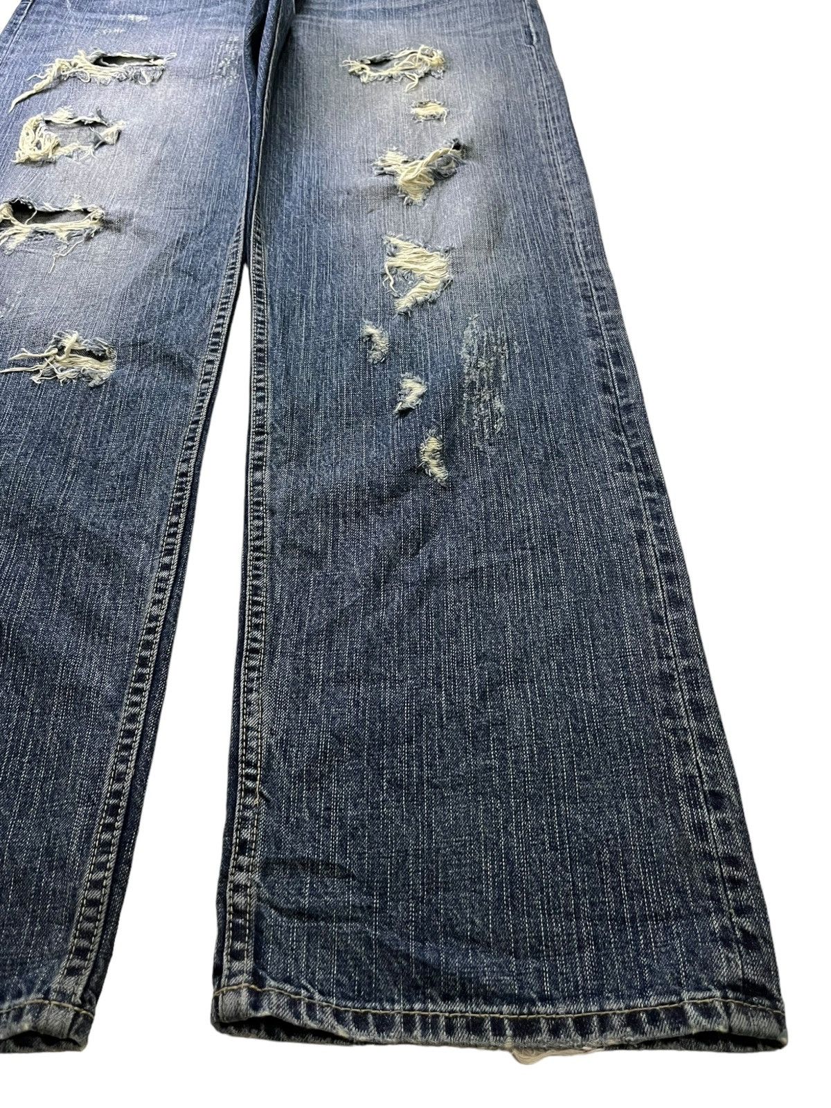 Japanese Brand Vintage Japanese Brand Bleached Style Distressed Baggy Jeans Size US 37 - 7 Thumbnail