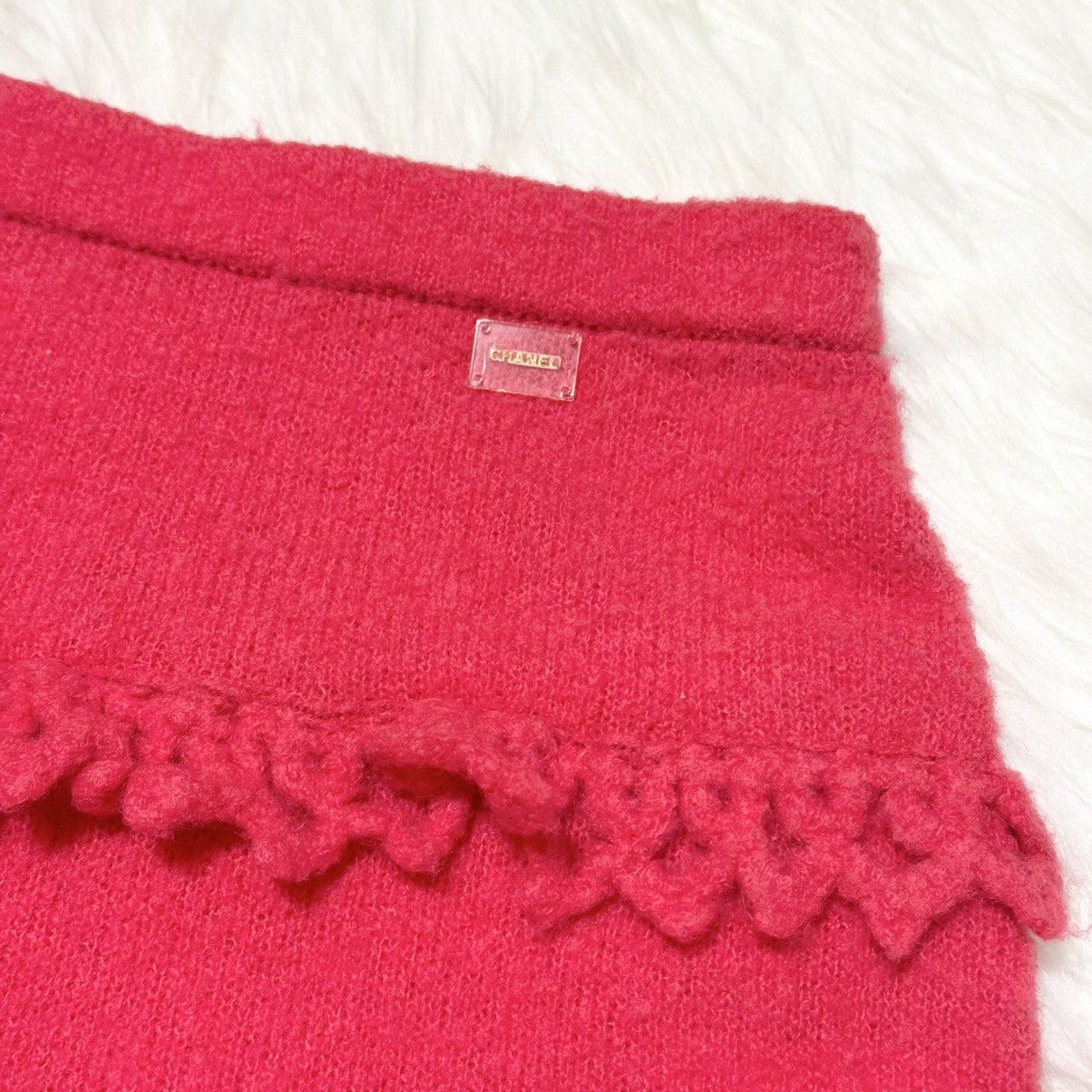 Chanel Genuine Chanel Decoration Ruffled Long Sleeve Knit Set-up 38 Size XS / US 0-2 / IT 36-38 - 13 Thumbnail