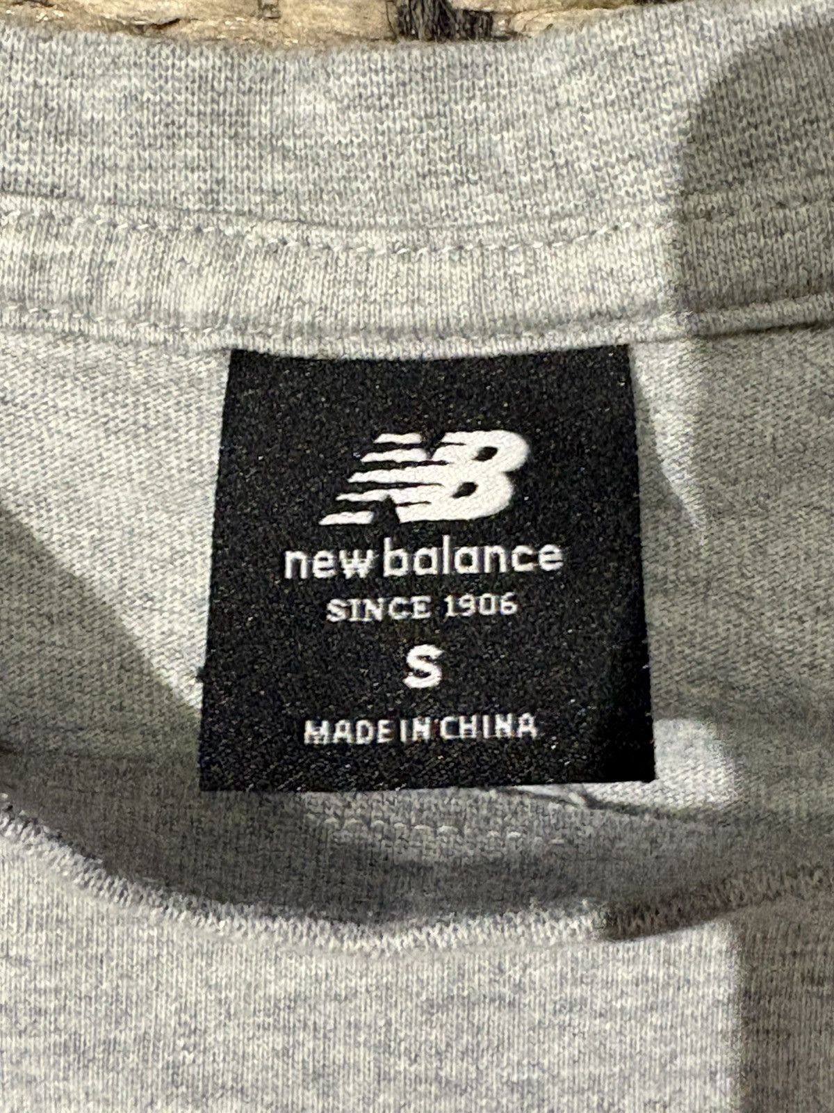 New Balance New Balance Levitzo Graphic Tee Size US S / EU 44-46 / 1 - 5 Thumbnail