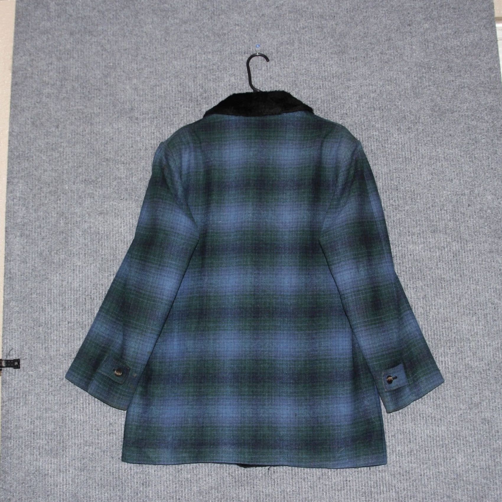 Pendleton VTG Pendleton Coat Mens L Blue Green Plaid Wool Blend Fur Collar Button Front Size US L / EU 52-54 / 3 - 6 Thumbnail