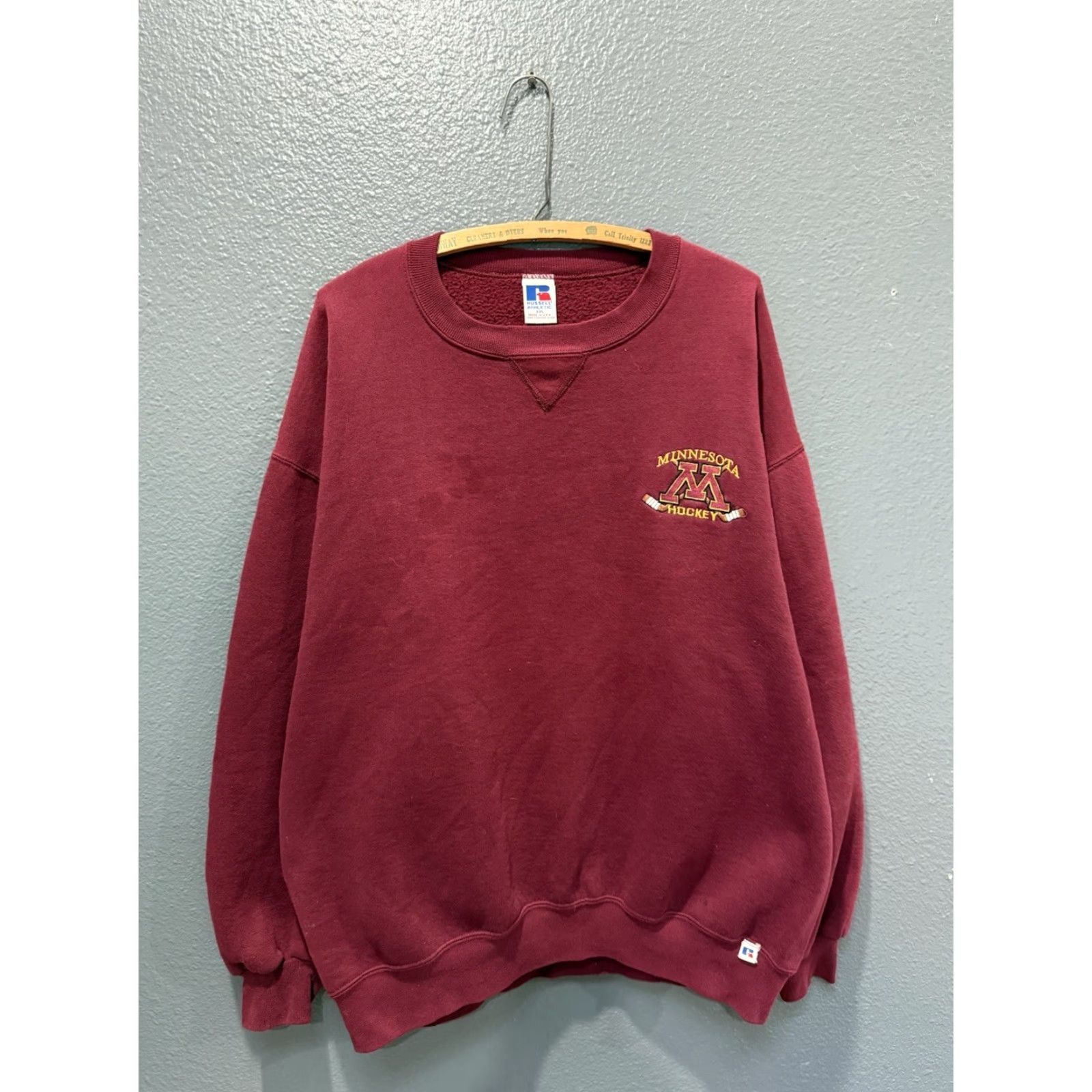 Russell Athletic VINTAGE Russell Athletic U Of M Gophers College Hockey Sweatshirt Hoodie 2XL Maroon 90s Mens Size US XXL / EU 58 / 5 - 3 Thumbnail