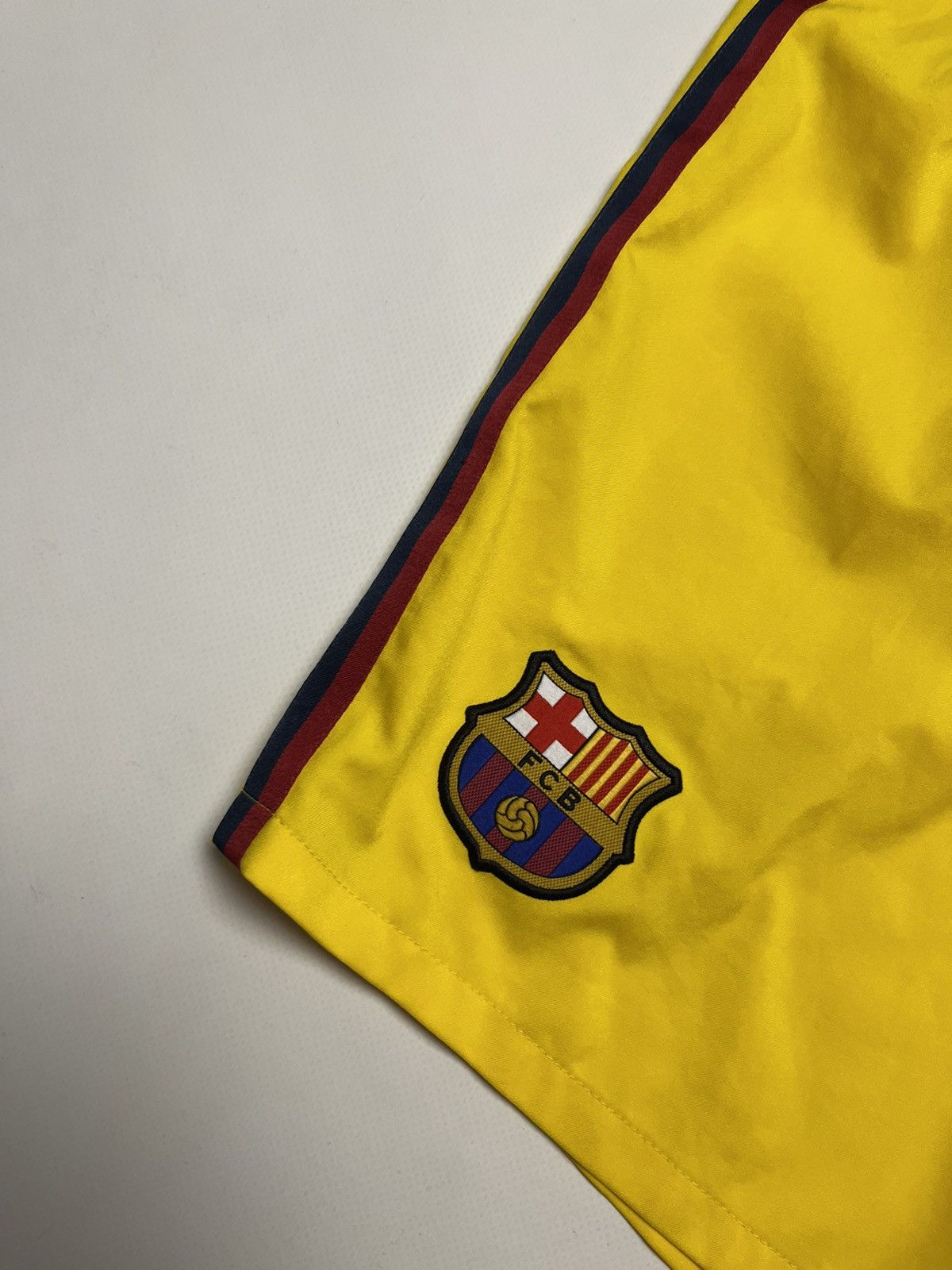 Other BLOKECORE Vintage Nike Barcelona Soccer Shorts Size US 34 / EU 50 - 5 Thumbnail