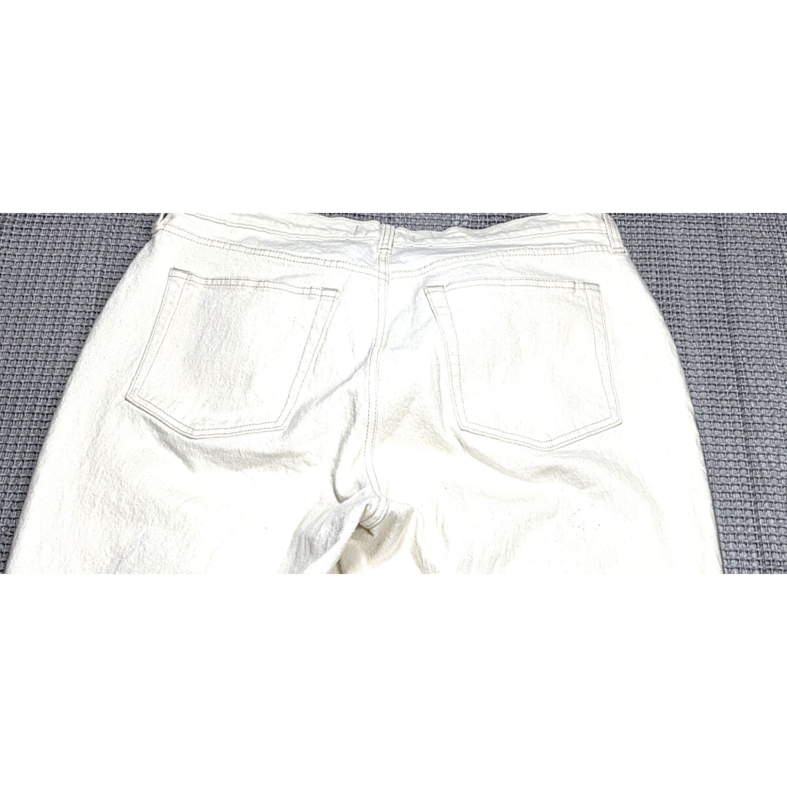 Abercrombie & Fitch Abercrombie&Fitch Jeans Womens 36 Inseam Ivory Baggy 14 Short Rise 30.5in 36x30.5 Denim 5-Pocket Regular Curve Love Low Rise Baggy Jean Womens Size 36" / US 14 / IT 50 - 4 Thumbnail
