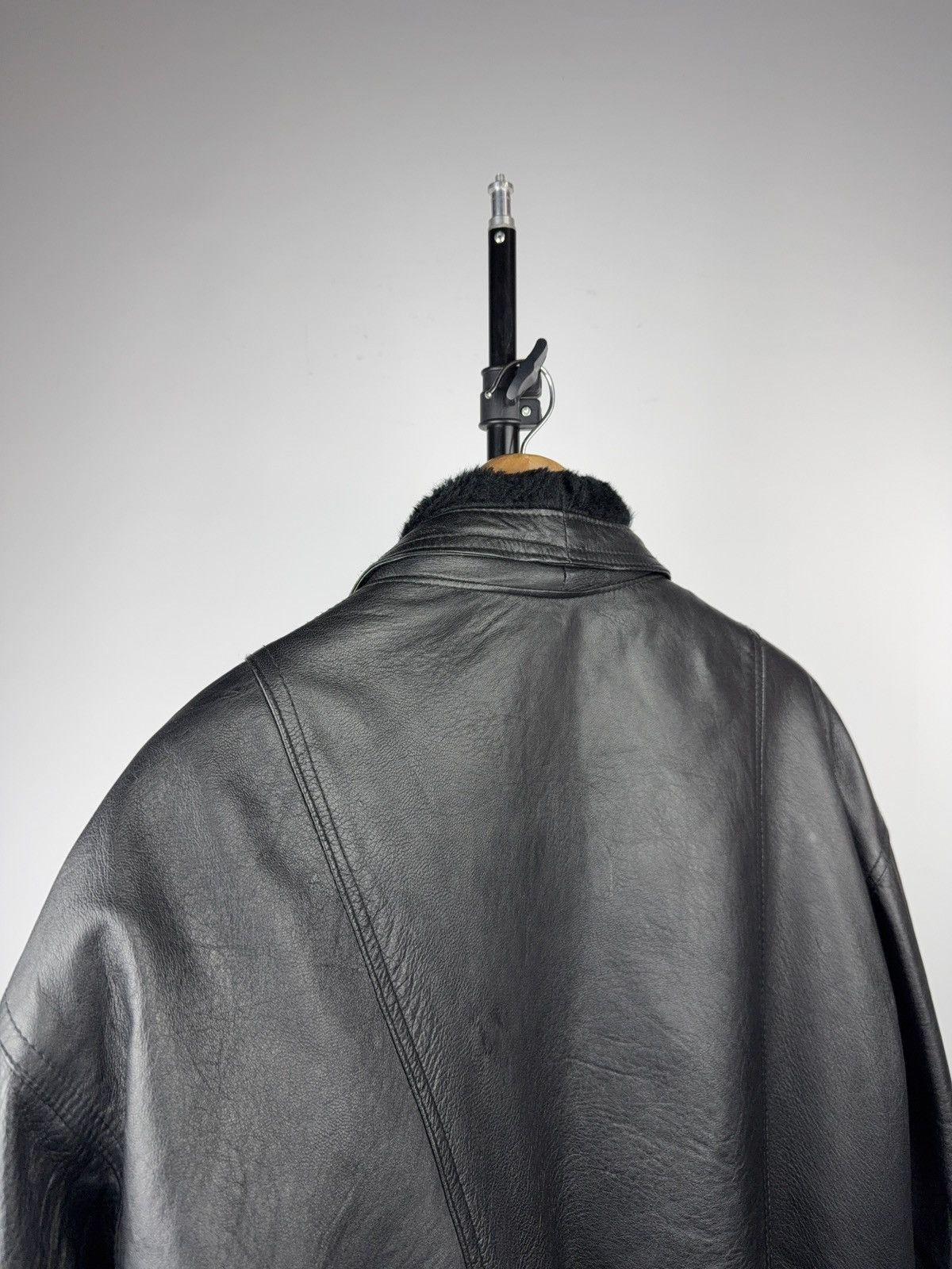 Genuine Leather Avant Garde 90s Vintage Italian Leather Coat Shearling Lined Size US XL / EU 56 / 4 - 14 Thumbnail