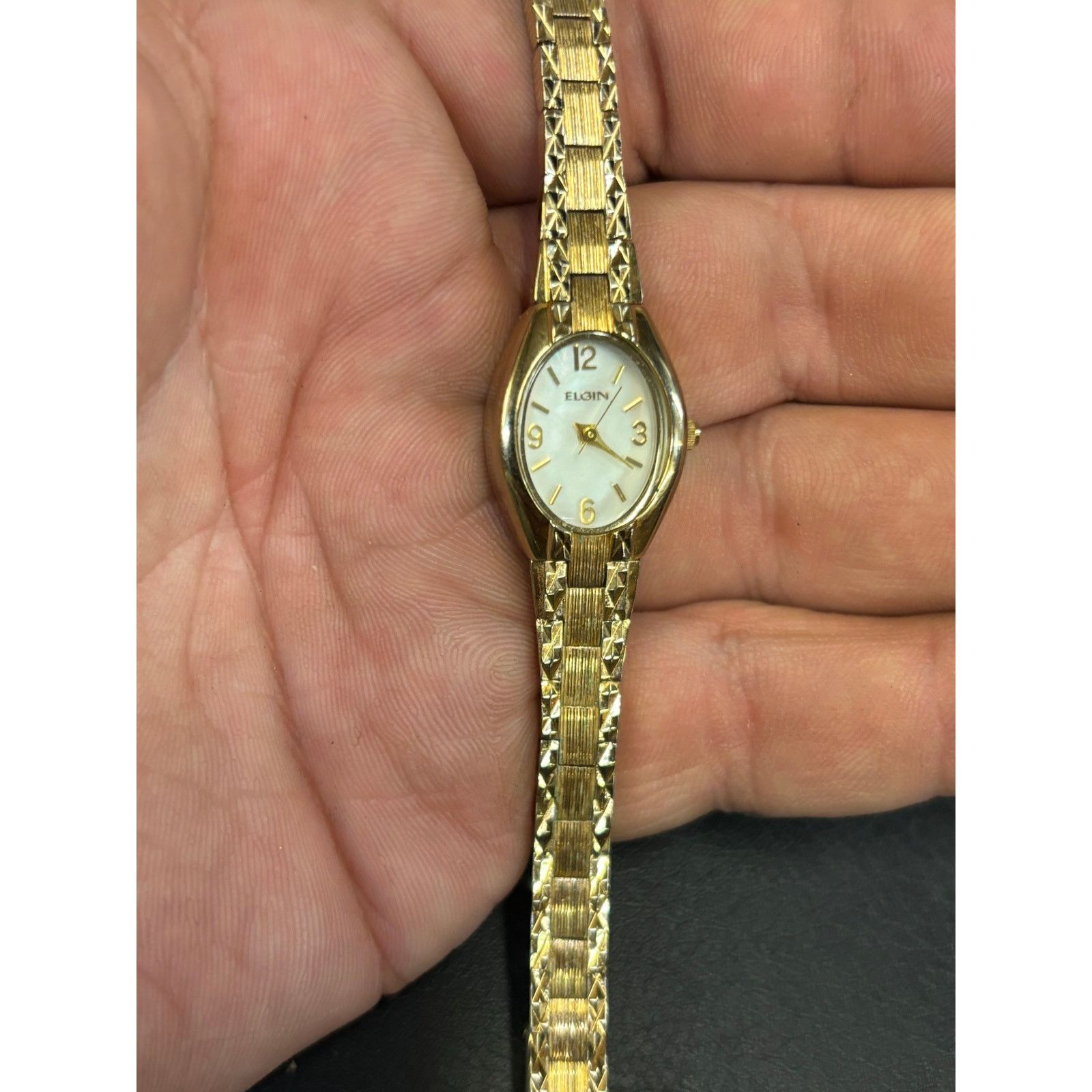 Elgin National Watch Company Vintage Elgin EG388 Gold Tone Women’s Watch! New Battery! Size ONE SIZE - 2 Thumbnail