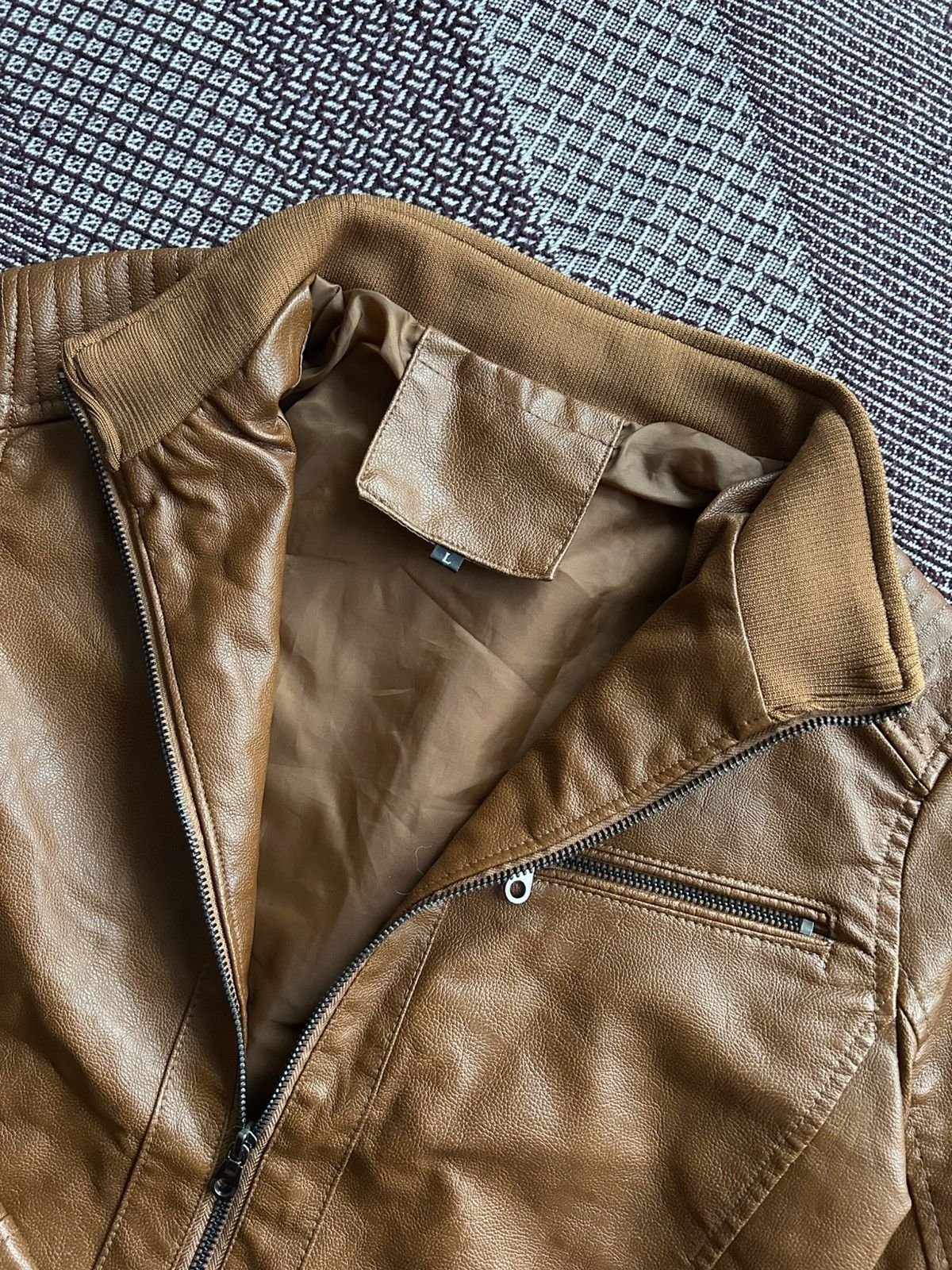 Leather Vintage Leather Bomber Jacket Japanese Vibe Solid Style Sz L Size L / US 10 / IT 46 - 7 Thumbnail