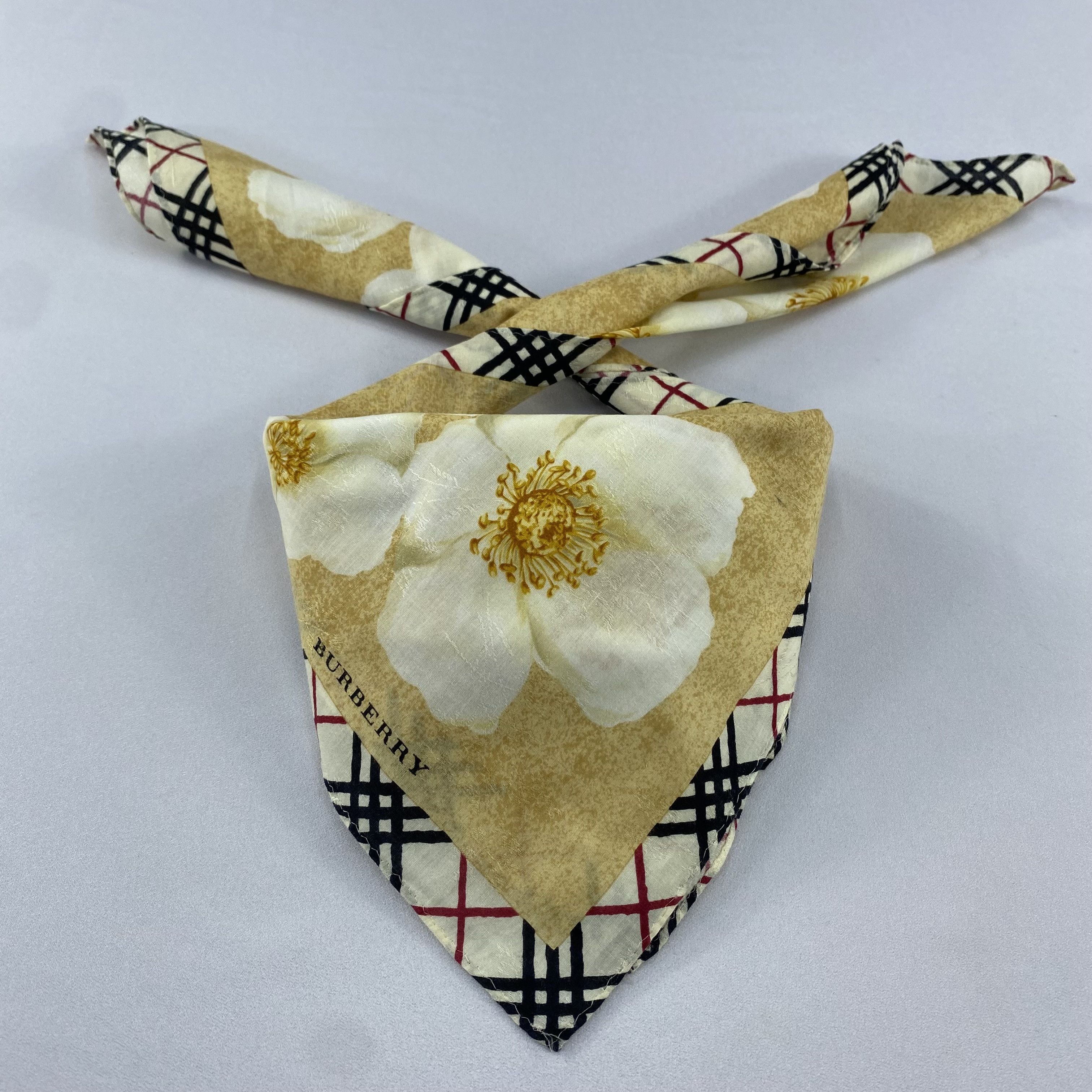 Burberry Burberry Handkerchief / Bandana / Neckerchief C887 Size ONE SIZE - 1 Thumbnail