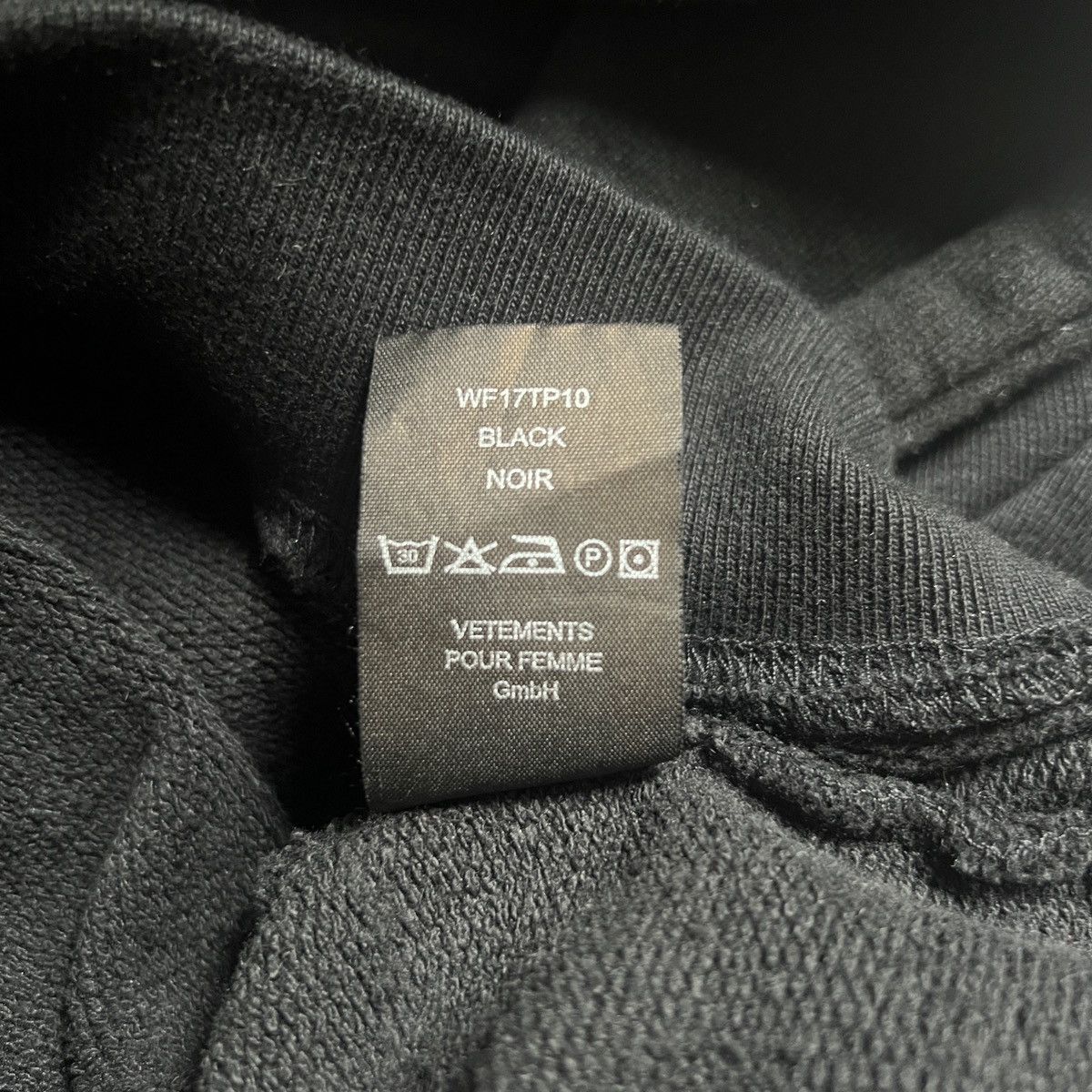 Vetements Vetements Total Fucking Darkness Hoodie Size US M / EU 48-50 / 2 - 8 Thumbnail