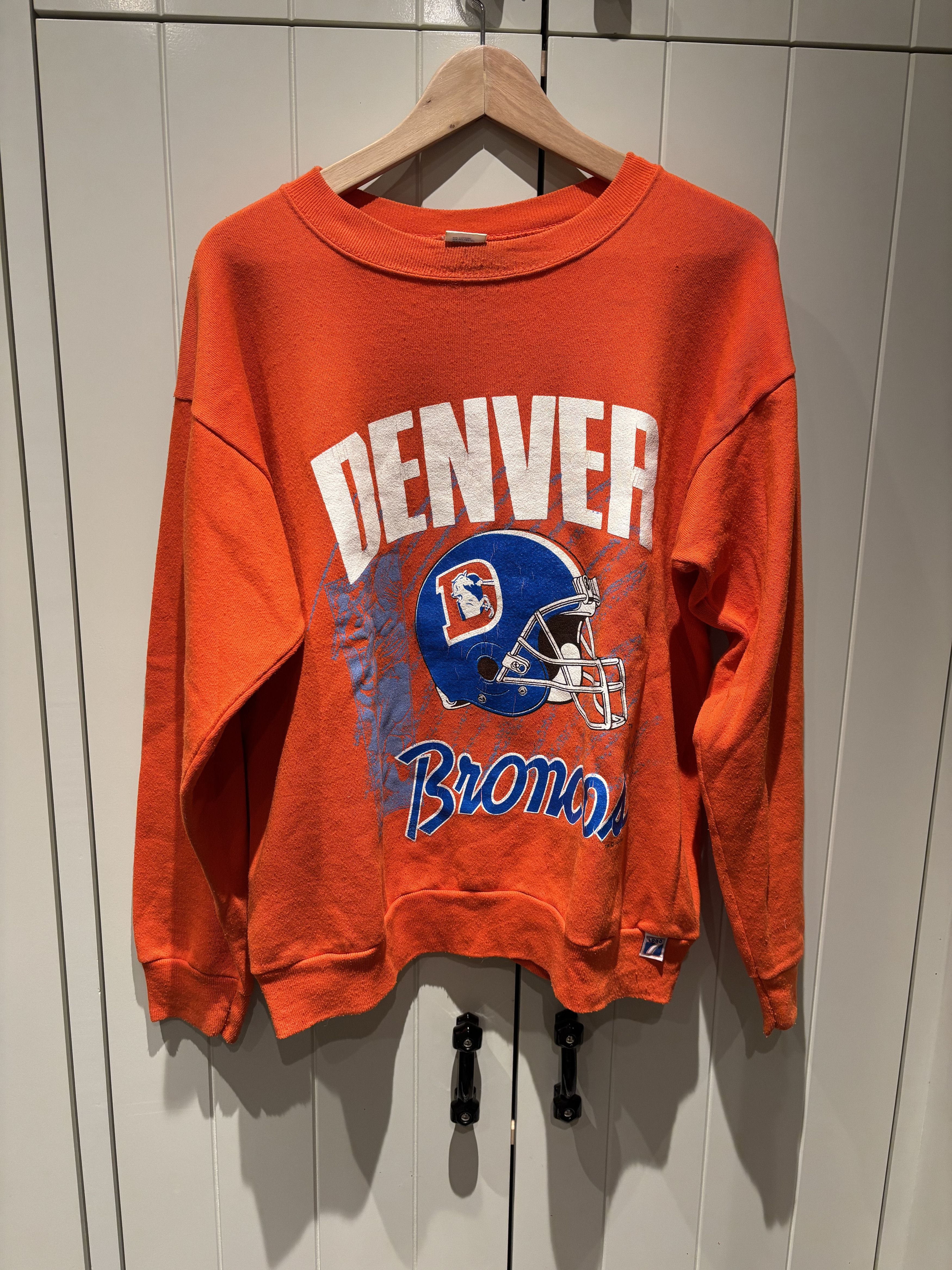 Logo 7 Vintage Denver Broncos Orange Crewneck Sweatshirt Size US L / EU 52-54 / 3 - 1 Thumbnail