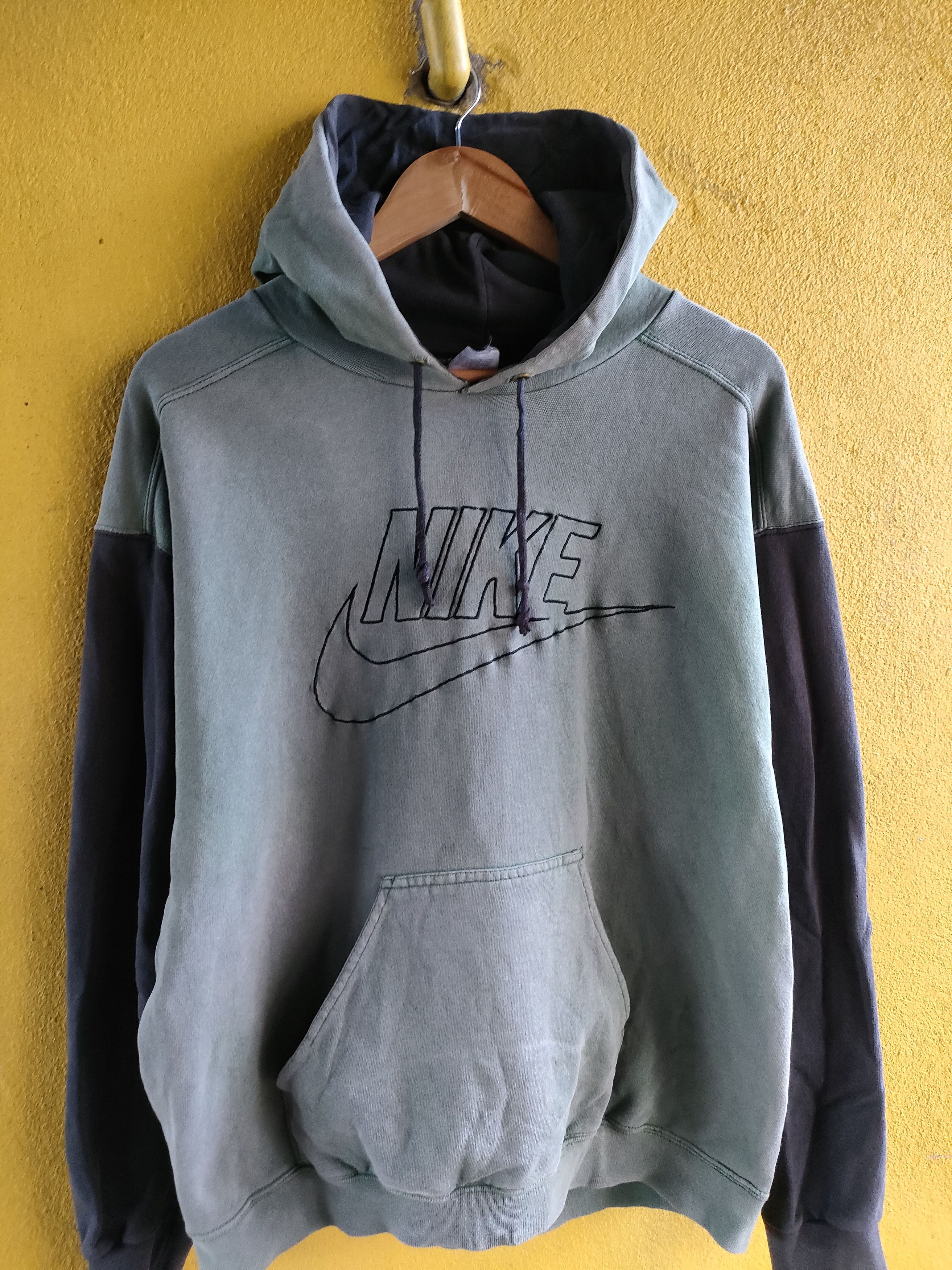 If Six Was Nine × Nike × Vintage Vintage Distressed Nike Hoodie Size US L / EU 52-54 / 3 - 11 Thumbnail