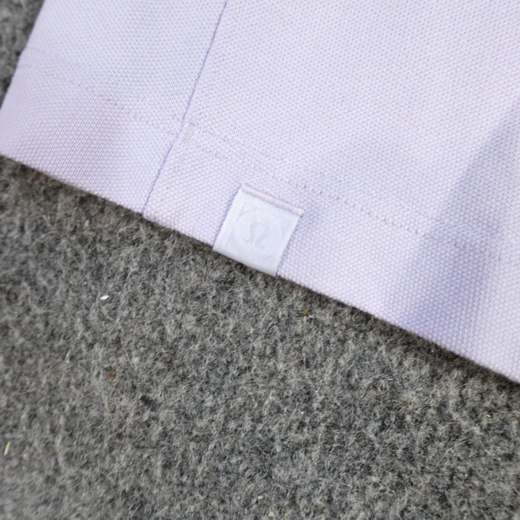 Lululemon Lululemon Polo Shirt Mens Medium Purple Light Solid Curved Hem Shirt Polo Mens Size US L / EU 52-54 / 3 - 5 Thumbnail
