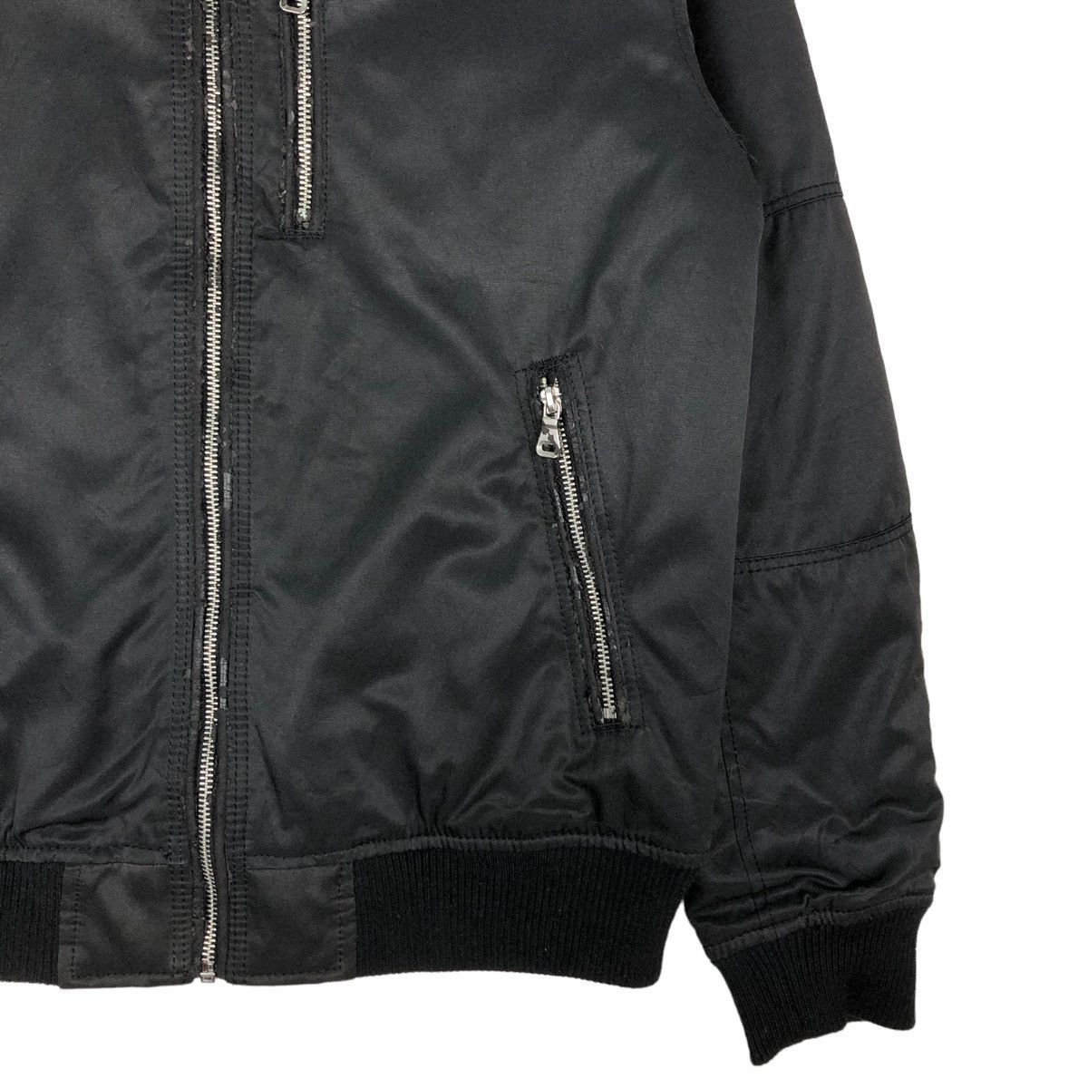 Japanese Brand 🔥VINTAGE RIOT RIOT BOMBER JACKET H&M INSPIRE ISSEY MIYAKE Size US S / EU 44-46 / 1 - 5 Thumbnail
