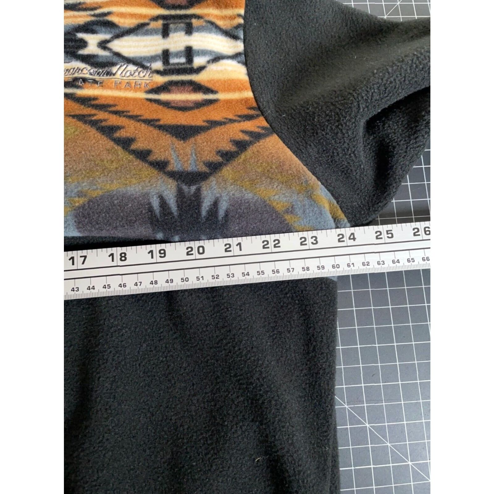 Vintage VINTAGE Franconia Notch State Park 1/2 Zip Fleece Pullover Jacket Black Southwestern Geometric Lightweight Regular Mens Large Size US L / EU 52-54 / 3 - 6 Thumbnail