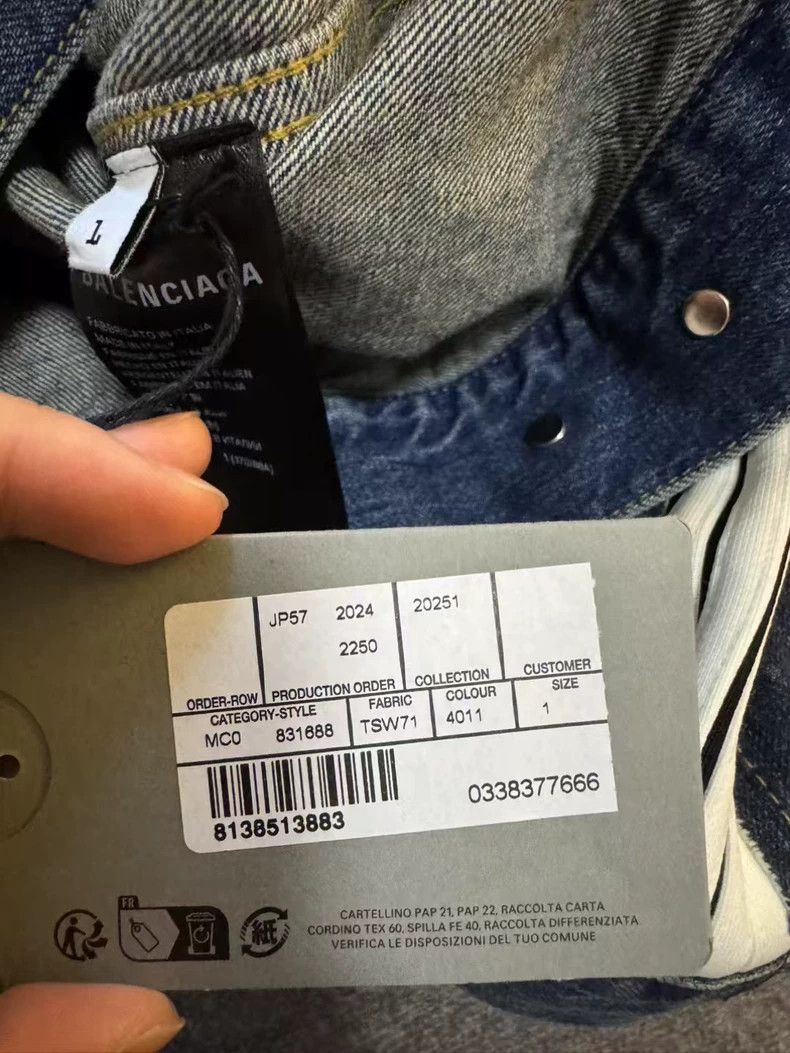 Balenciaga Balenciaga New denim jacket with Loop stripe stitching des Size US S / EU 44-46 / 1 - 5 Thumbnail