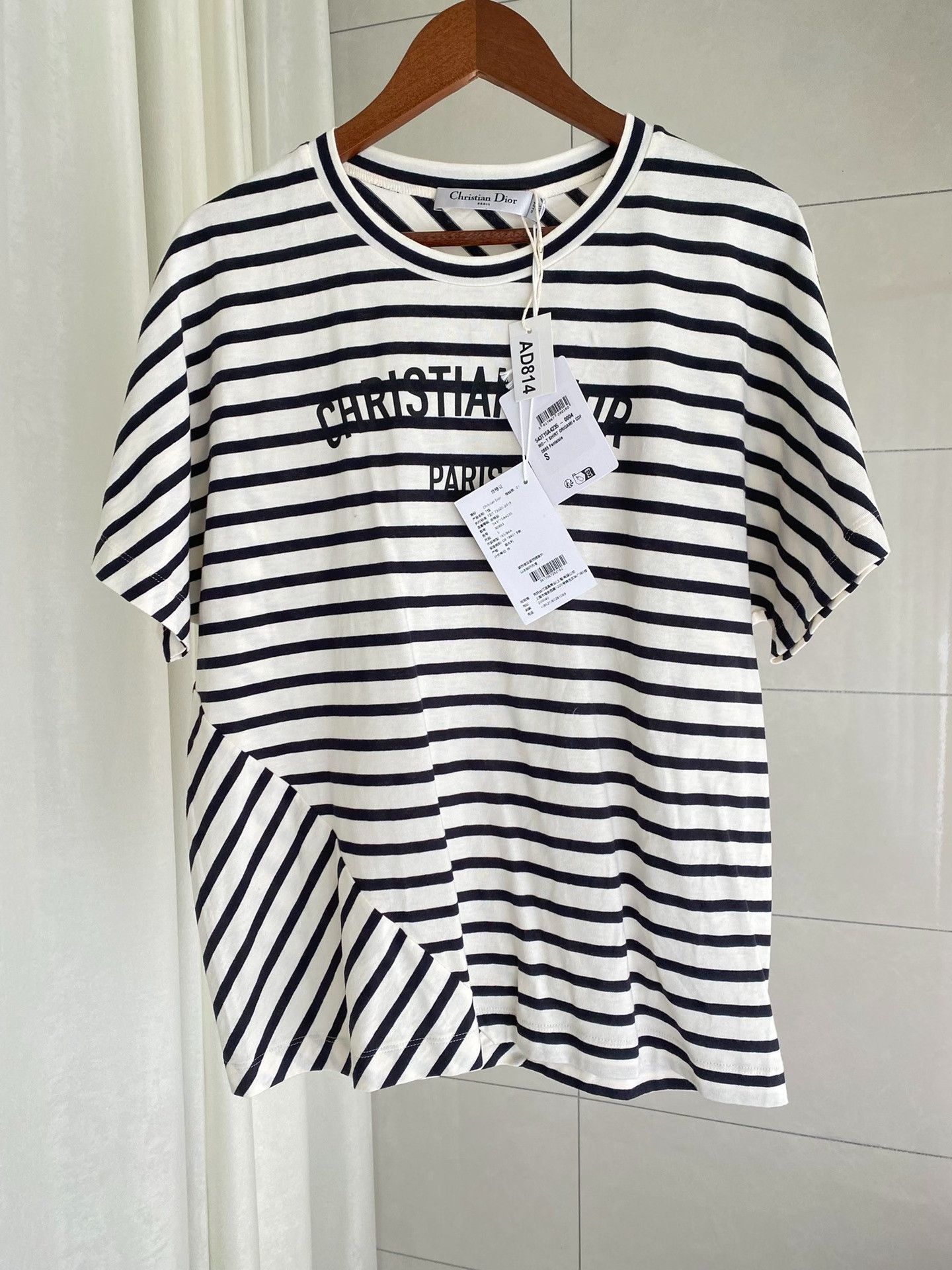 Dior Christian Dior 2025 Asymmetric Stripe Logo T-shirt Size US S / EU 44-46 / 1 - 1 Thumbnail