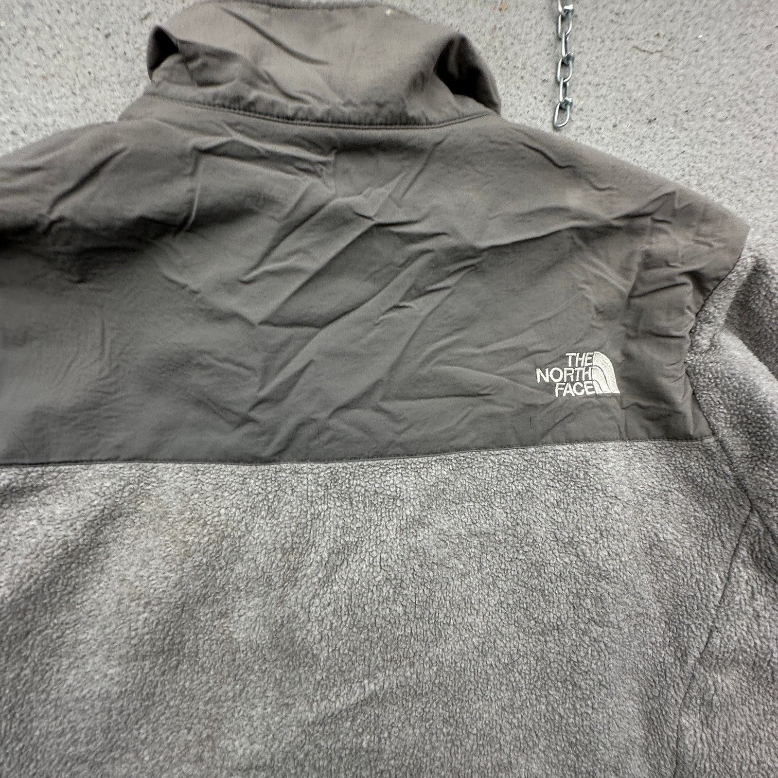 The North Face The North Face Denali Gray Fleece Jacket Womens Large ANLP Size L / US 10 / IT 46 - 14 Thumbnail