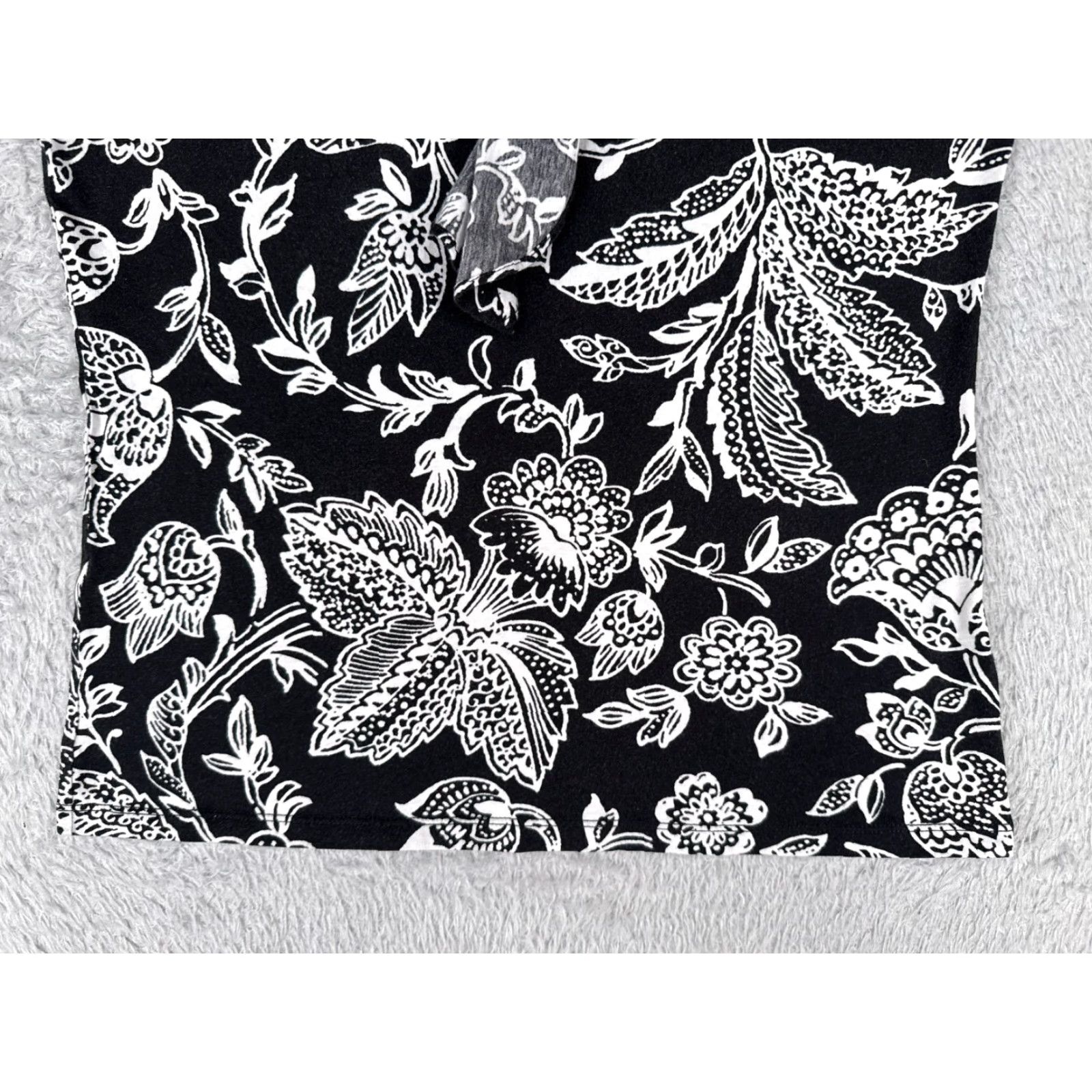 Ralph Lauren VINTAGE Lauren Ralph Lauren Shirt Womens Petite Medium Black Floral Cotton V-Neck Tank Sleeveless Slim Size M / US 6-8 / IT 42-44 - 5 Thumbnail
