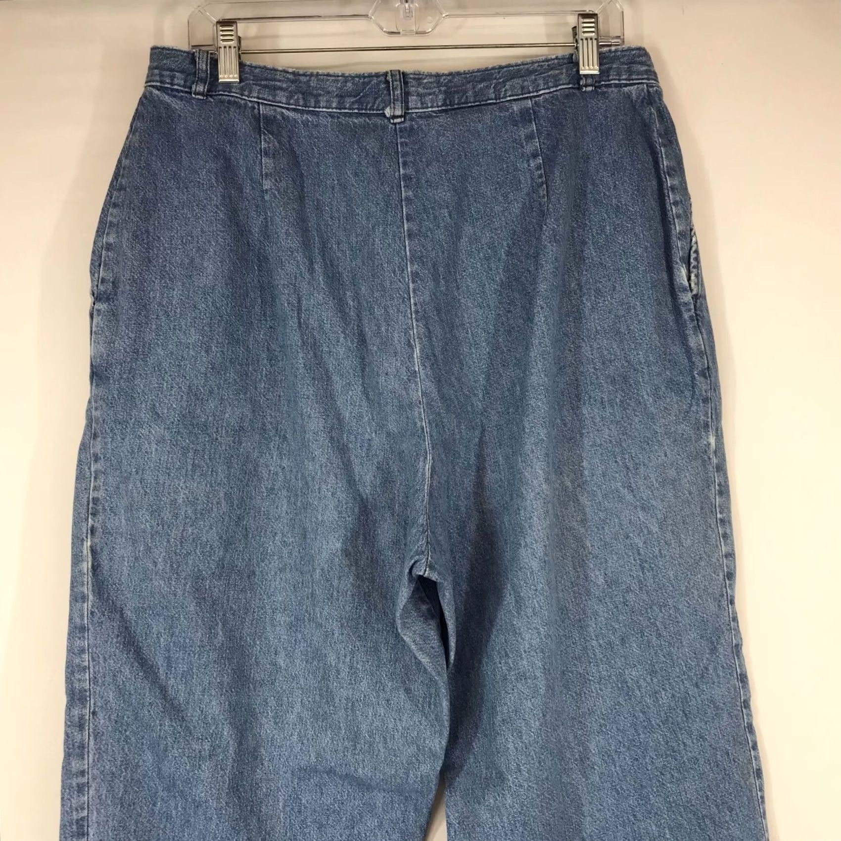 Levi's VINTAGE Levi's - WOMEN'S Jeans - 18 - BLUE DENIM 100% COTTON PLEATED FRONT Size 40" / US 18 - 5 Thumbnail