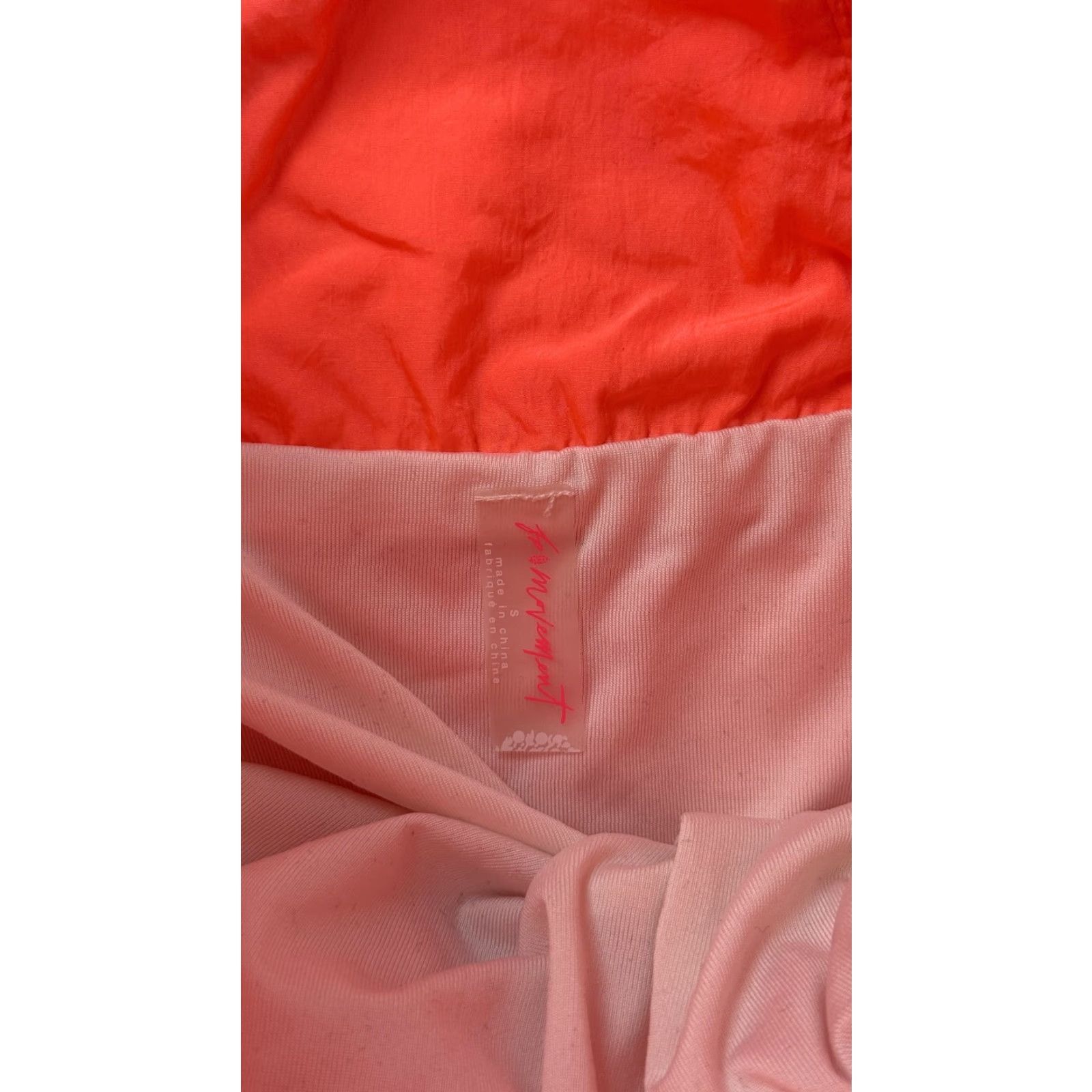 Vintage FP Movement Women's Athletic Running Shorts Small Coral Pink Smocked Waist Size 28" / US 6 / IT 42 - 3 Thumbnail